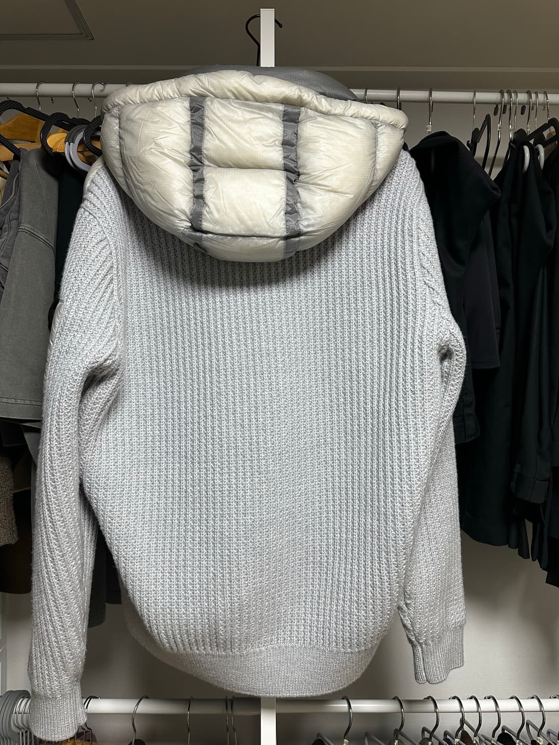 CP컴퍼니 니트 패딩 상품이미지4