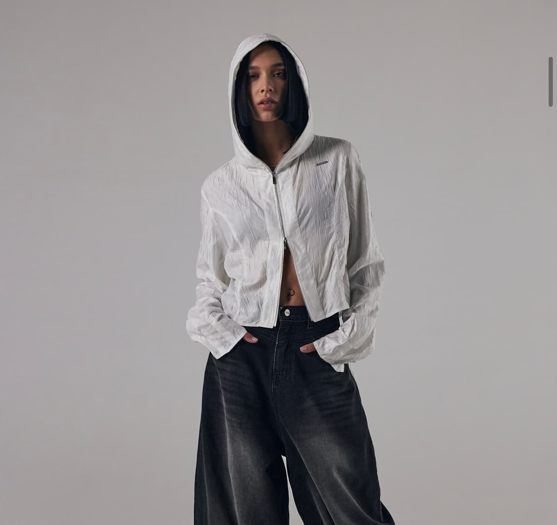 Silky Wrinkled Hood Shirt [ White ] 상품이미지2