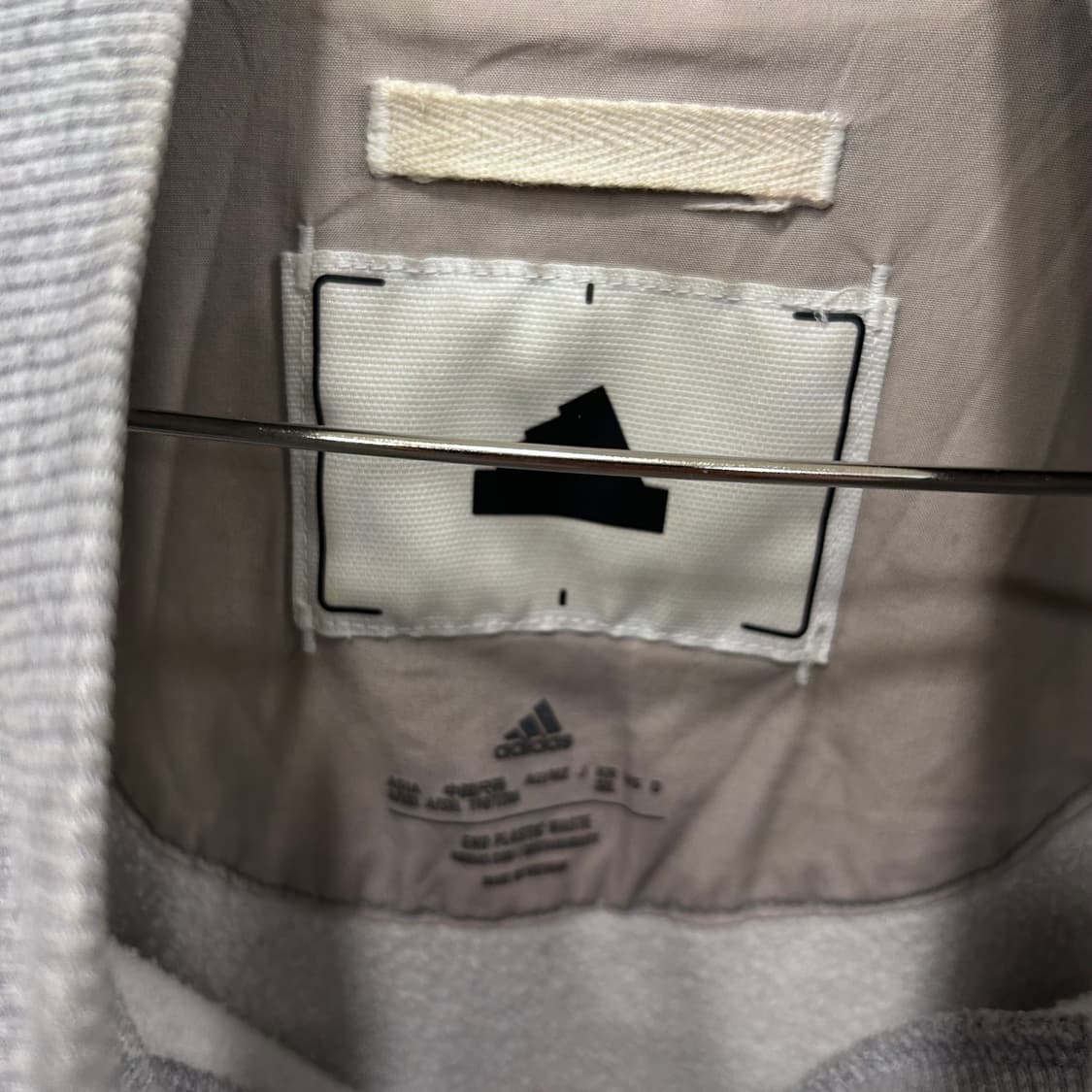 아디다스 올드스쿨 하이넥 오버핏 헤비코튼 아노락 상품이미지3