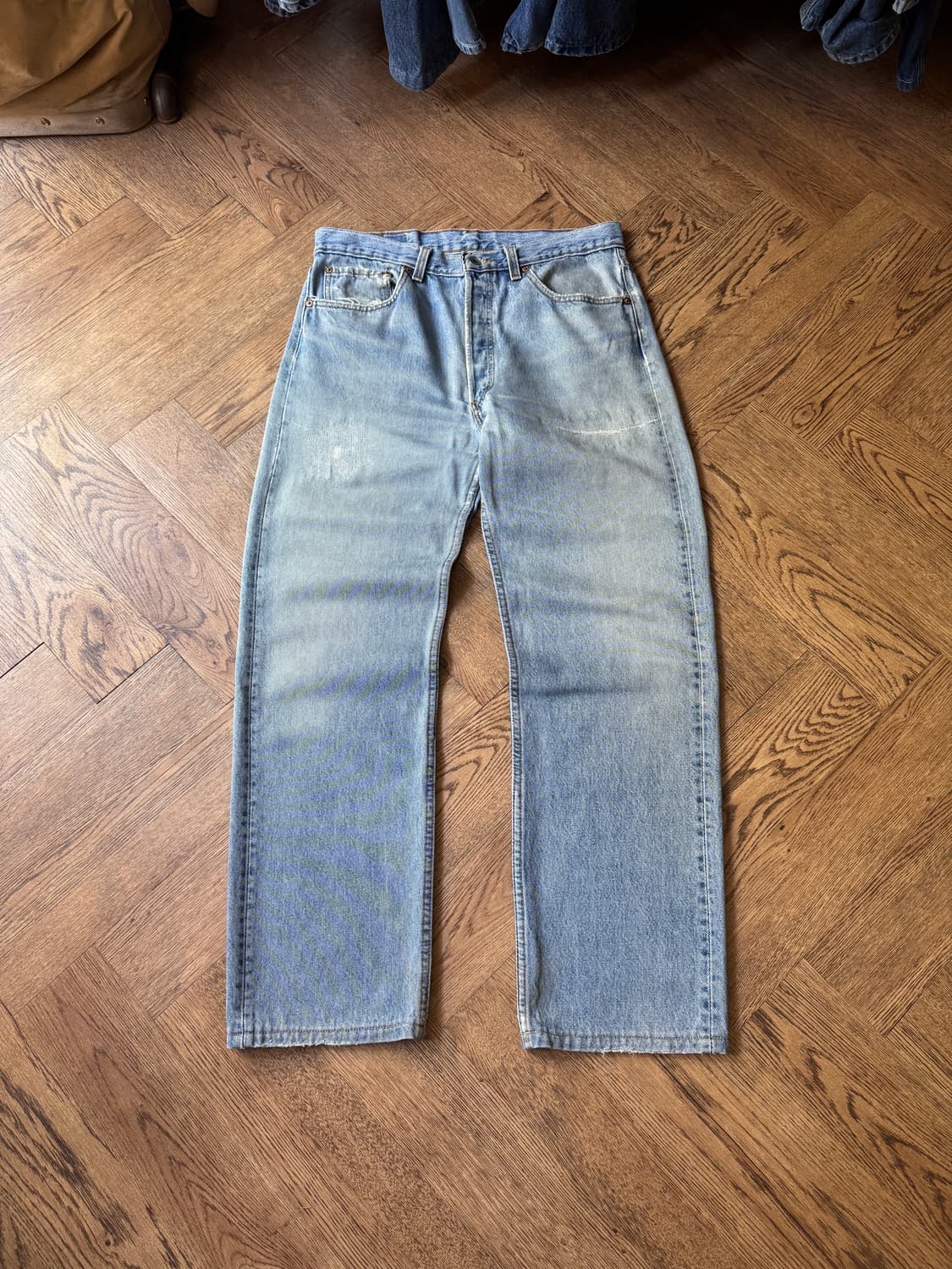 [33]90's 리바이스 501 Made in USA 연청 데님 팬츠 상품이미지2