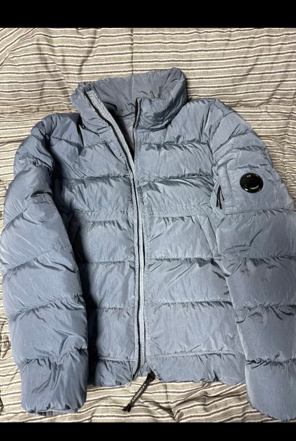 CP컴퍼니 크롬-R 다운 자켓 패딩 스톤 블루 M 상품이미지1
