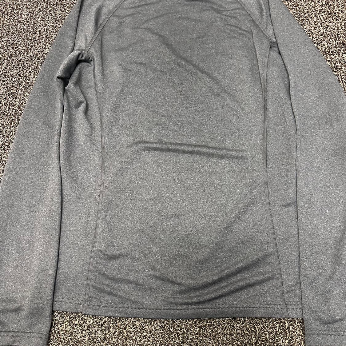 노스페이스 기능성 긴팔티셔츠 운동복 차콜 90(S) 상품이미지7