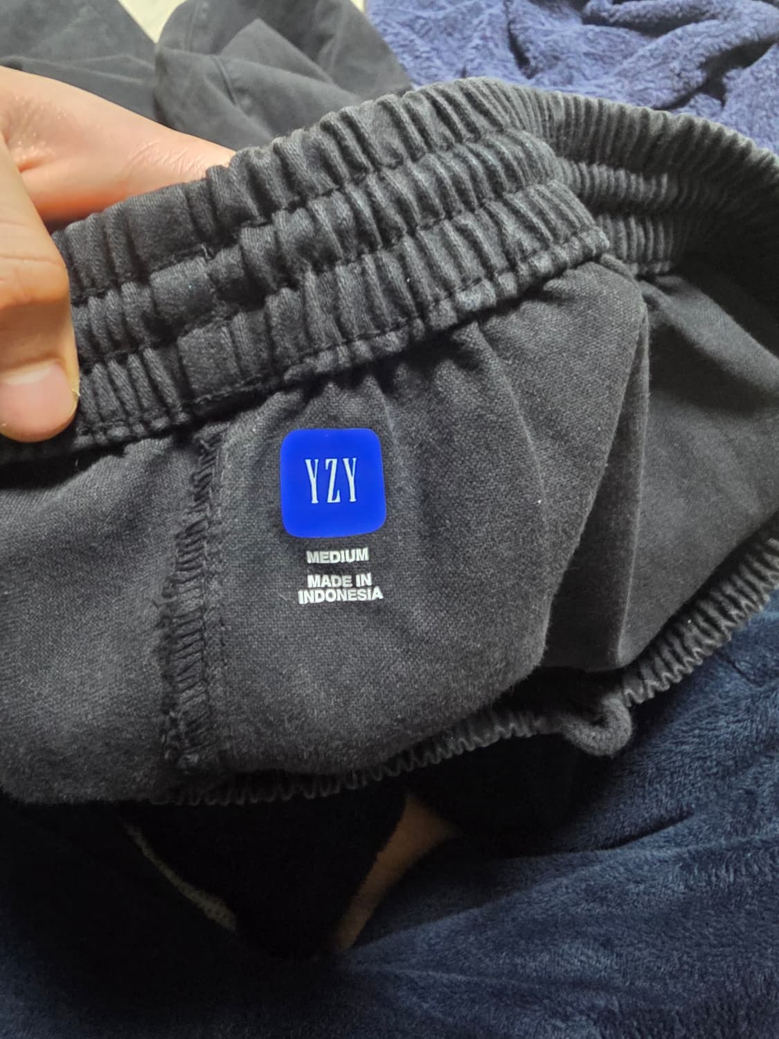 이지갭 메인 사틴카고 블랙 M yeezy gap 상품이미지7