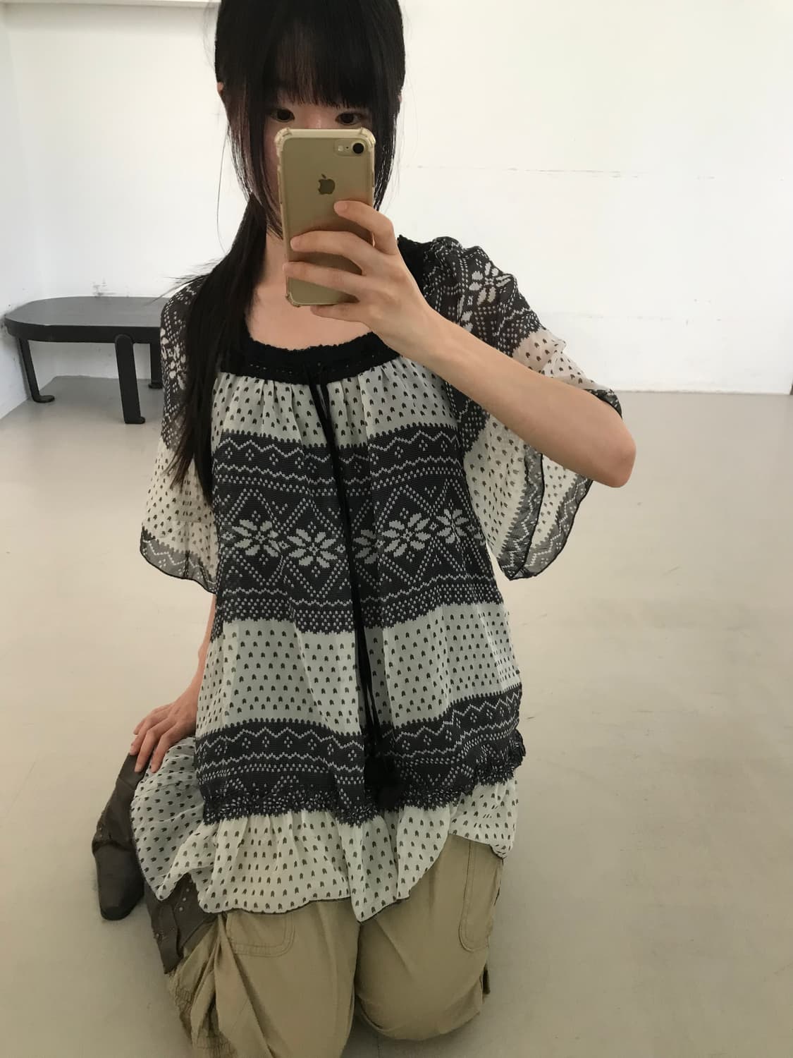 vintage pattern blouse 상품이미지1