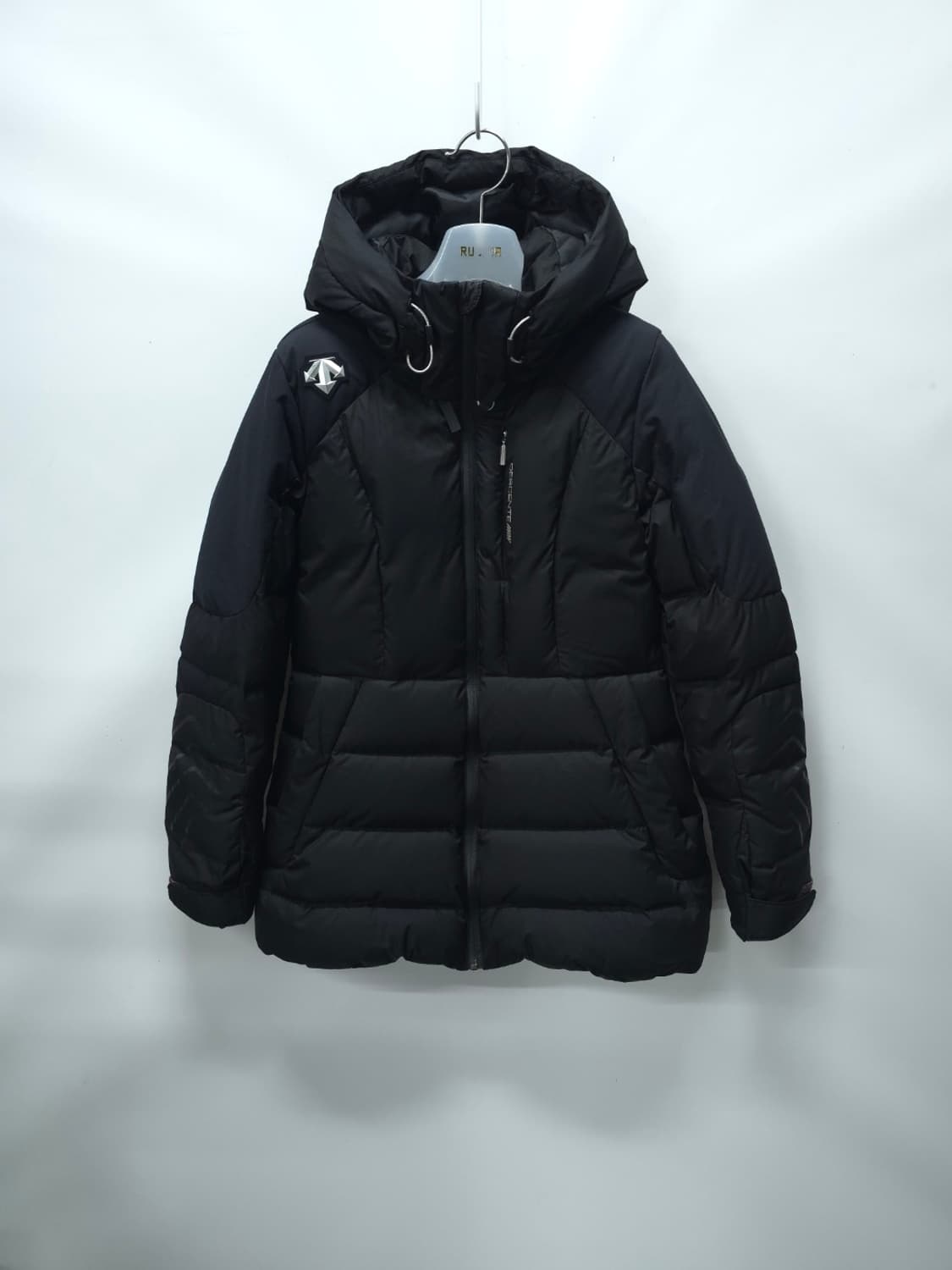 데상트 여성 오리털 덕다운 후드 패딩 상품이미지1