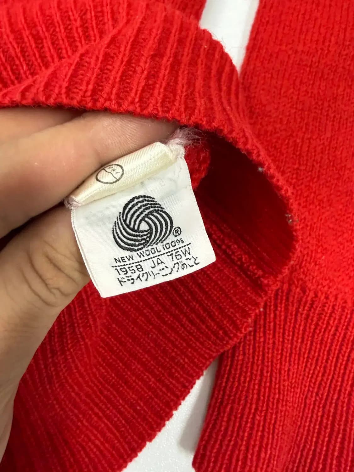 Troy Bros 울 100% 자수 니트 상품이미지4