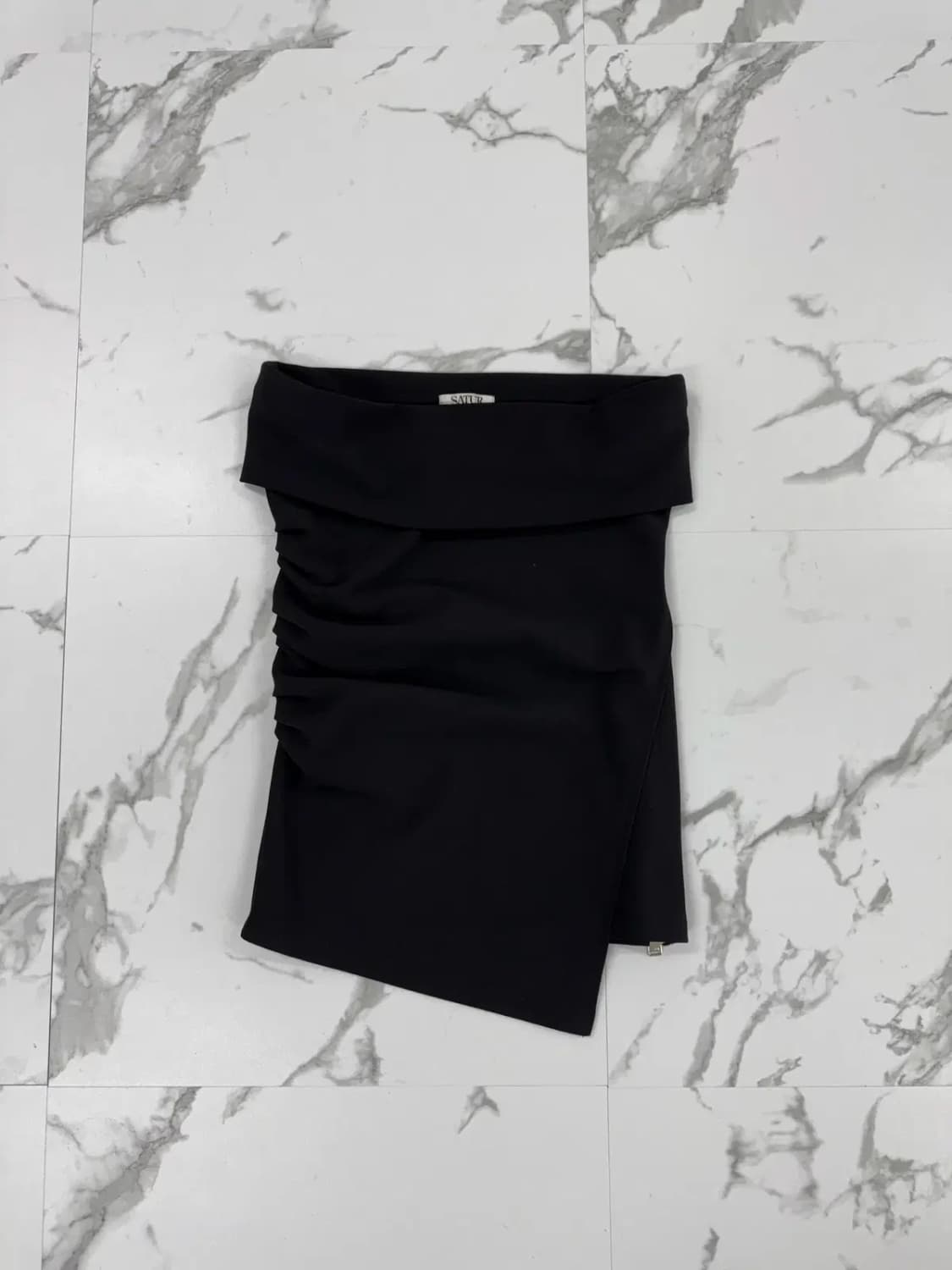 SATUR 세터 사이드 셔링 오프숄더 탑 상품이미지1