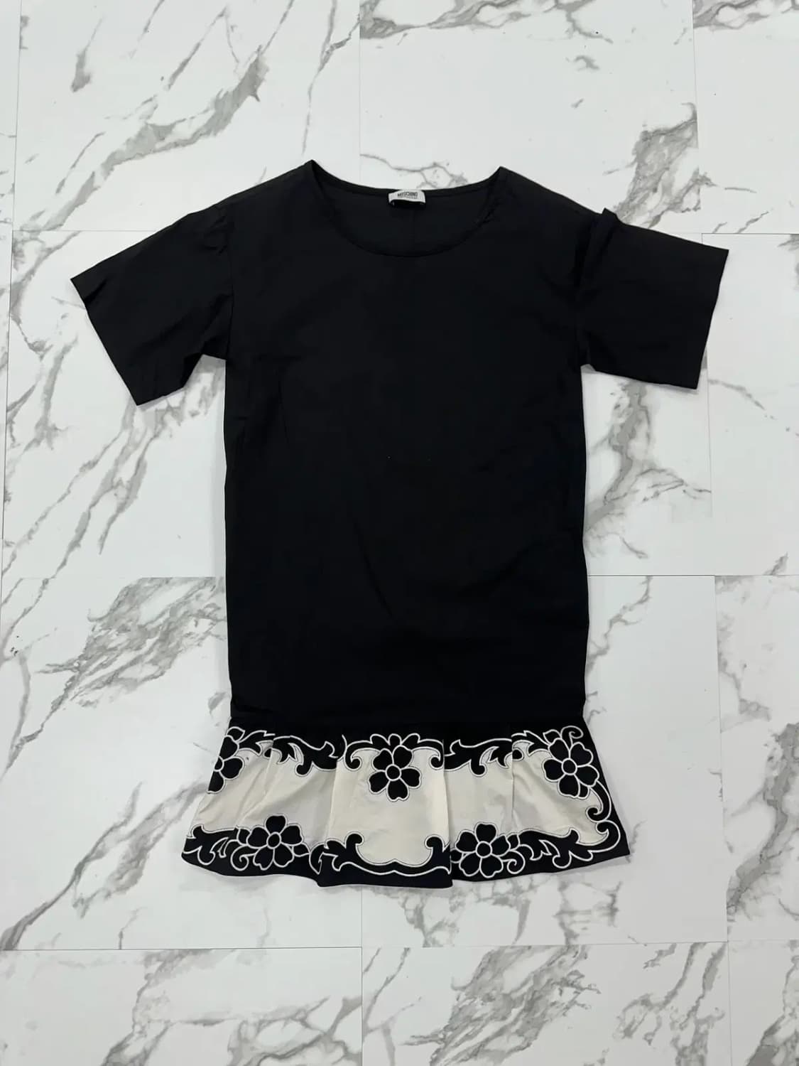 모스키노 플라워 디테일 원피스 상품이미지1