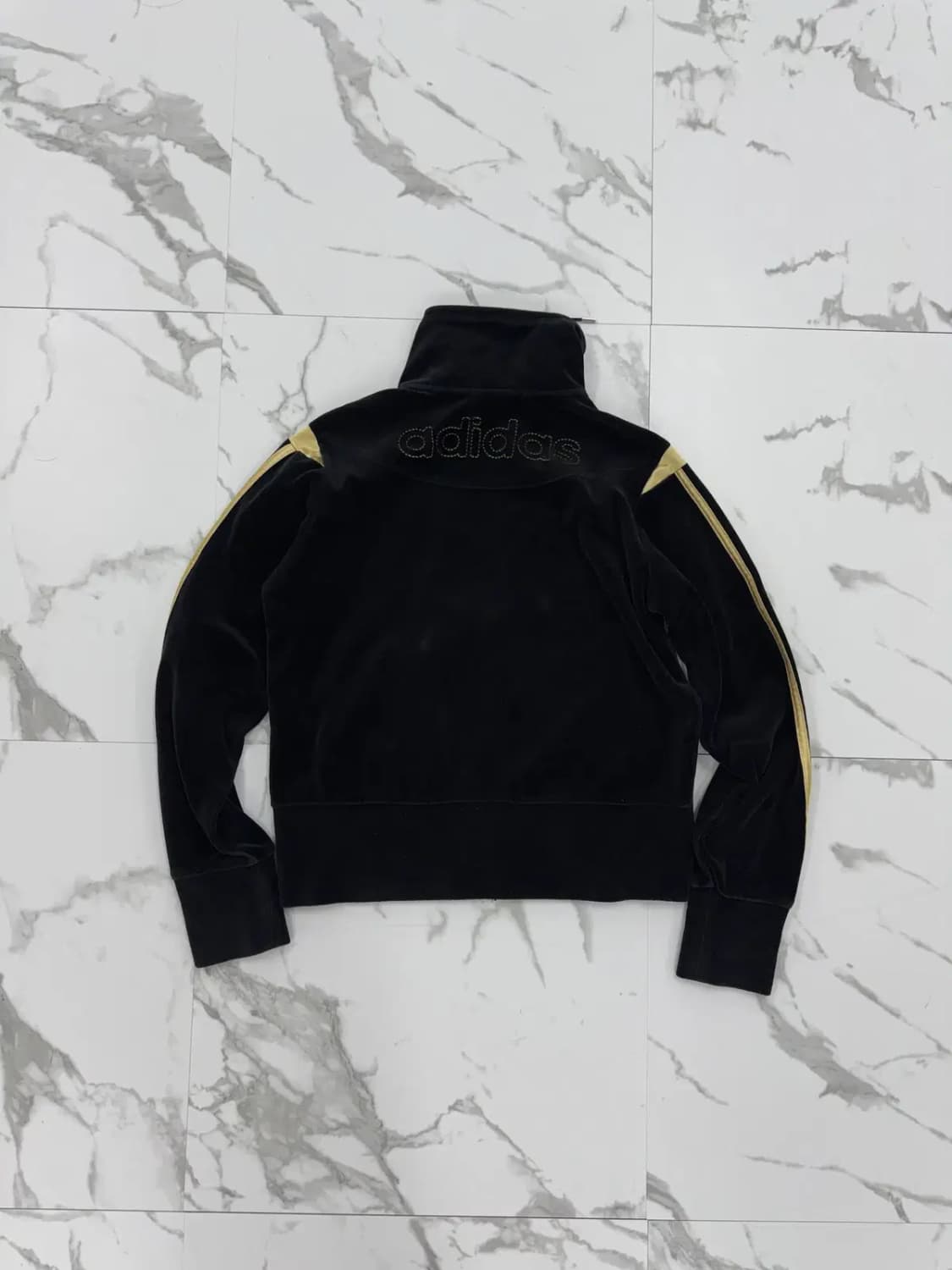 아디다스 벨루어 블랙 트랙탑 상품이미지2