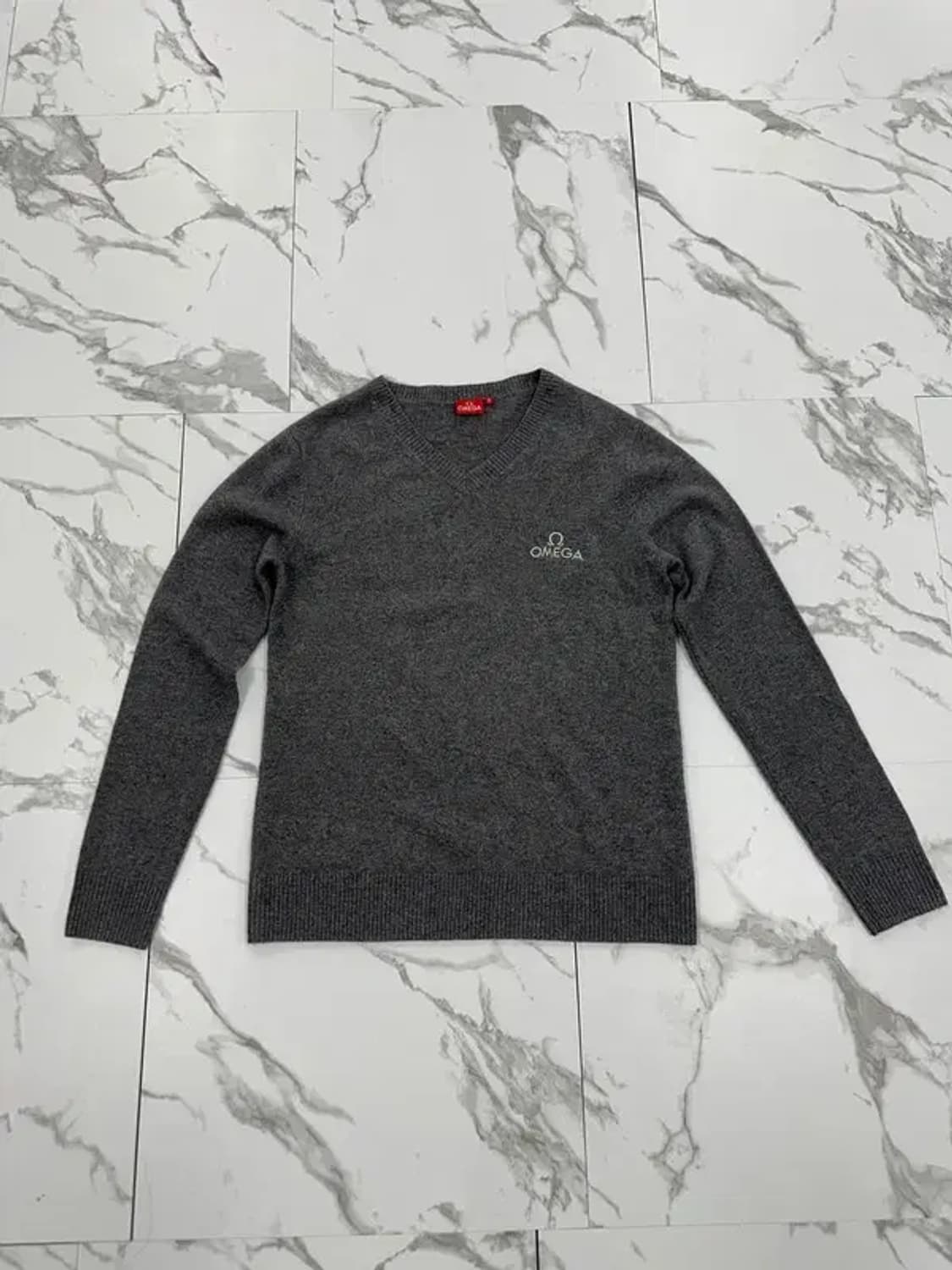 오메가 캐시미어 100% 브이넥 니트 상품이미지1