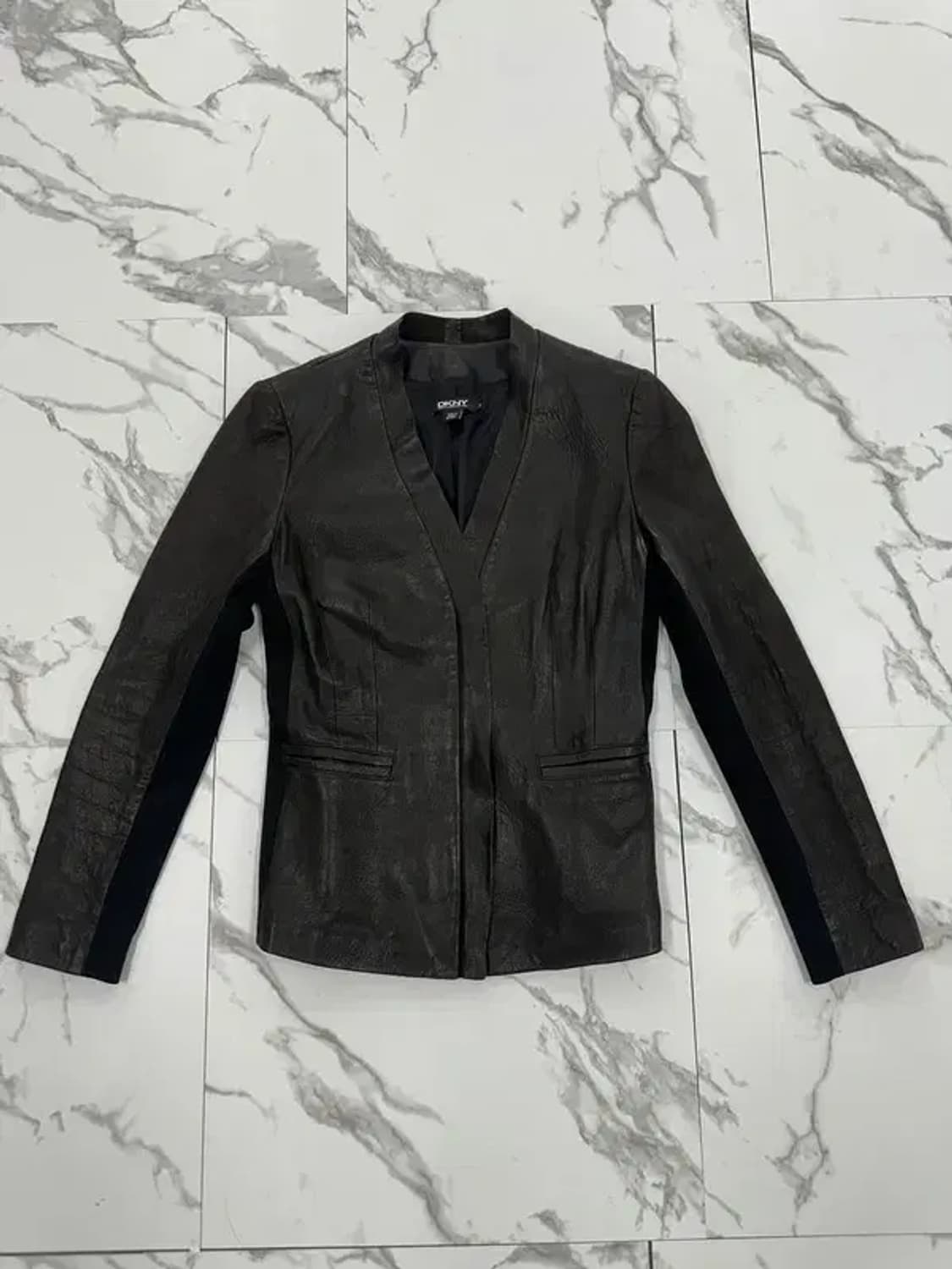 DKNY 레더 지퍼 카라리스 자켓 상품이미지1