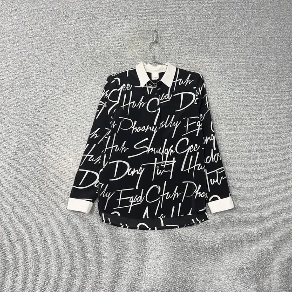 마인드브릿지 스펠 패턴 여성 블랙 셔츠 55 상품이미지1