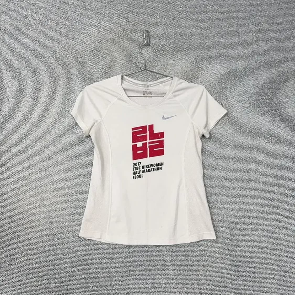 나이키 드라이핏 여성 기능성 반팔티 S 상품이미지1