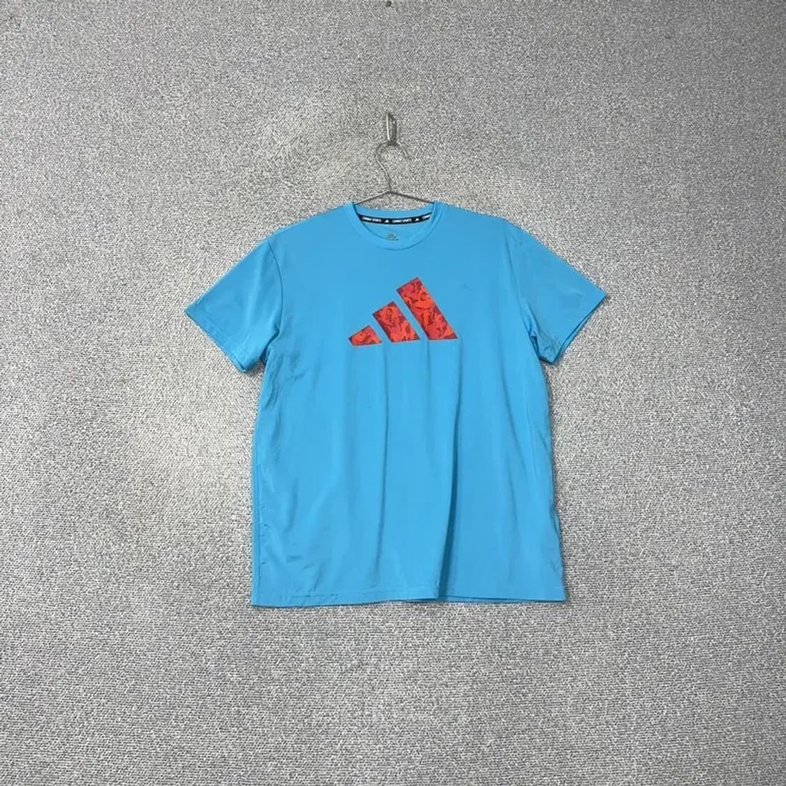 아디다스 로고 하늘 반팔티 90 상품이미지1