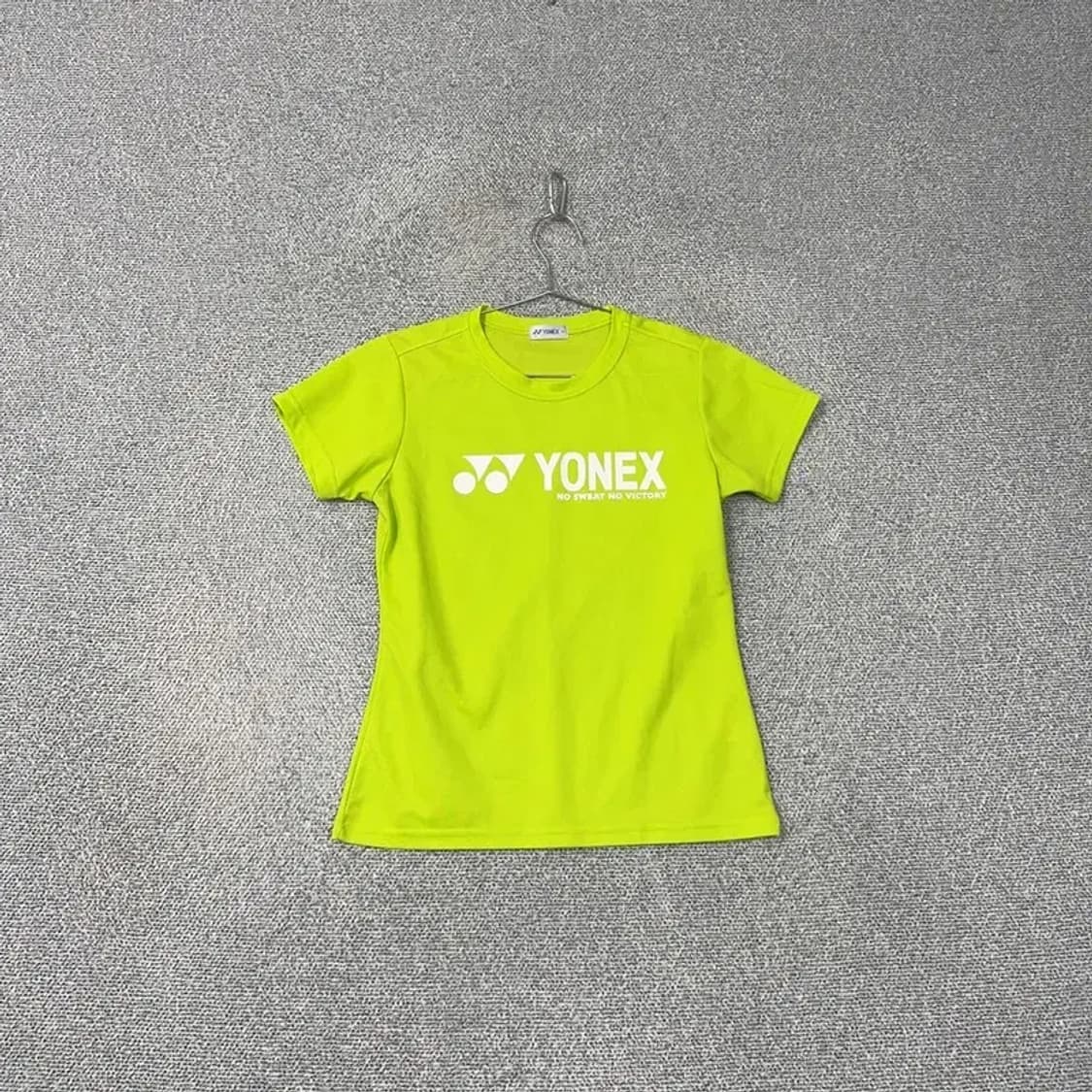 요넥스 형광 로고 기능성 반팔티 90 상품이미지1