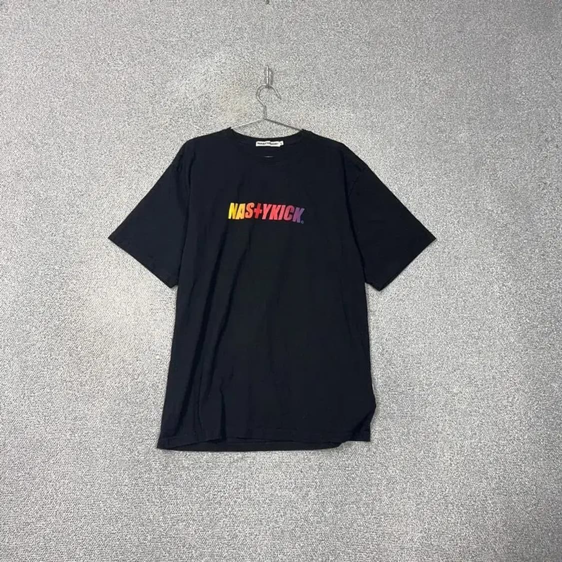 내스티킥 스펠로고 블랙 반팔티 L 상품이미지1