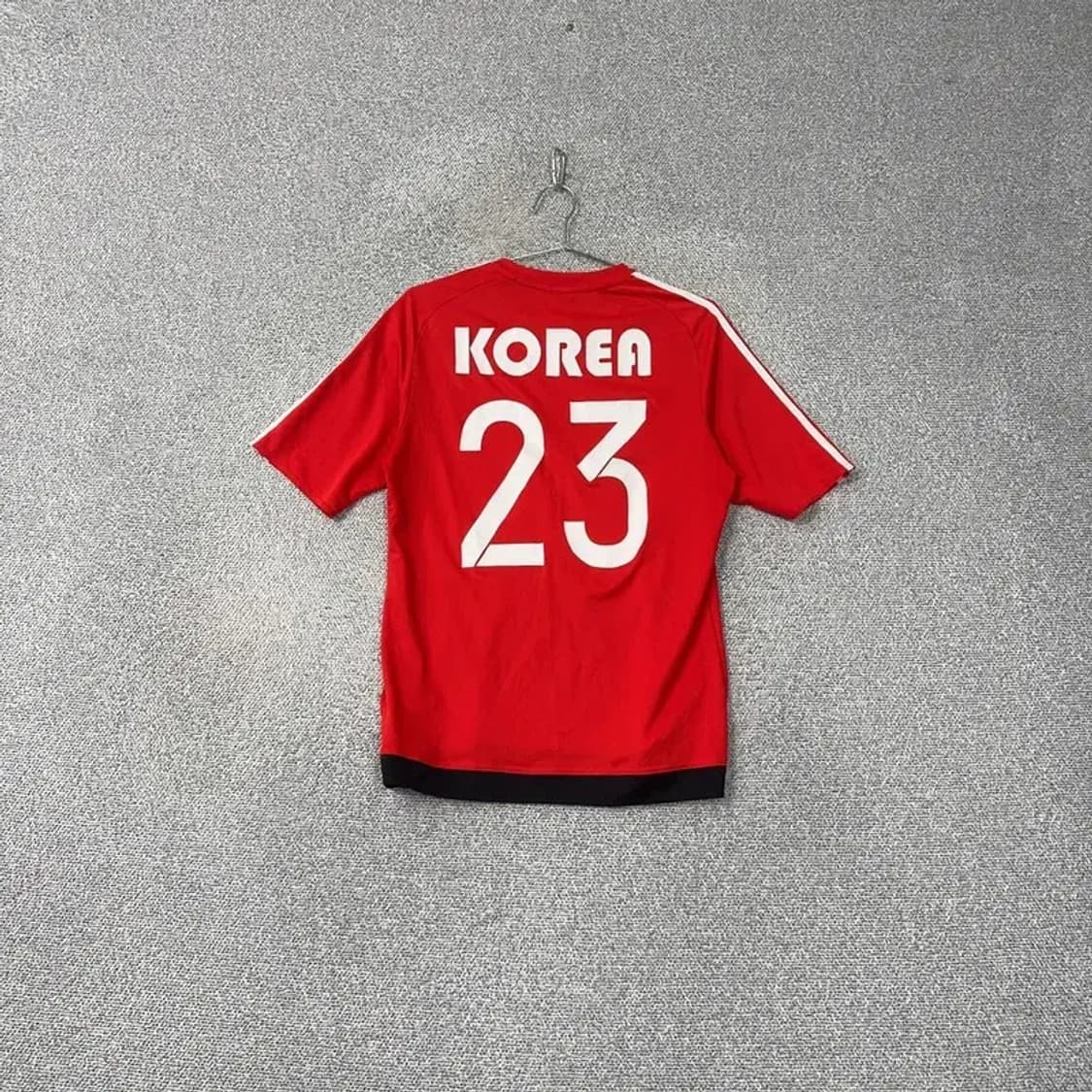 아디다스 레드 로고 삼선 반팔티 100 상품이미지2