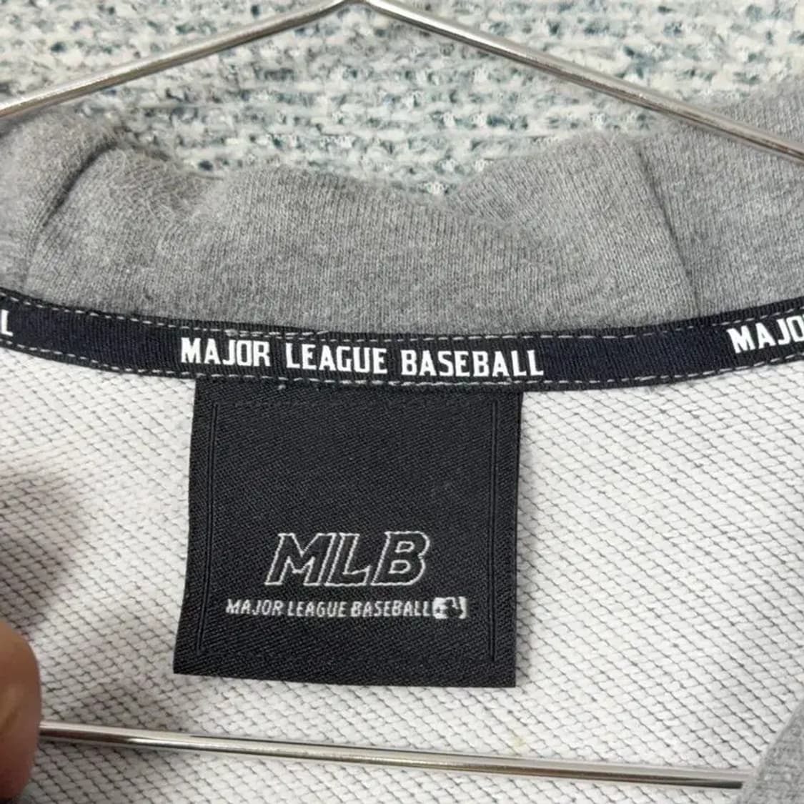 MLB 뉴욕양키즈 로고 그레이 후드집업 90 상품이미지3