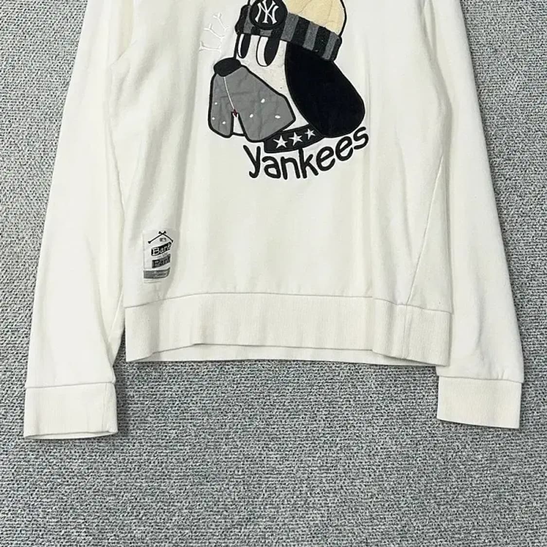 MLB 뉴욕양키즈 로고 화이트 맨투맨 95 상품이미지4