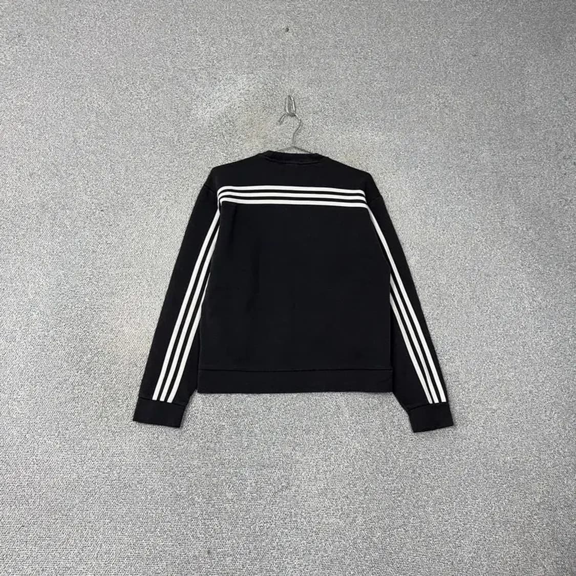 아디다스 센터로고 블랙 맨투맨 S 상품이미지2