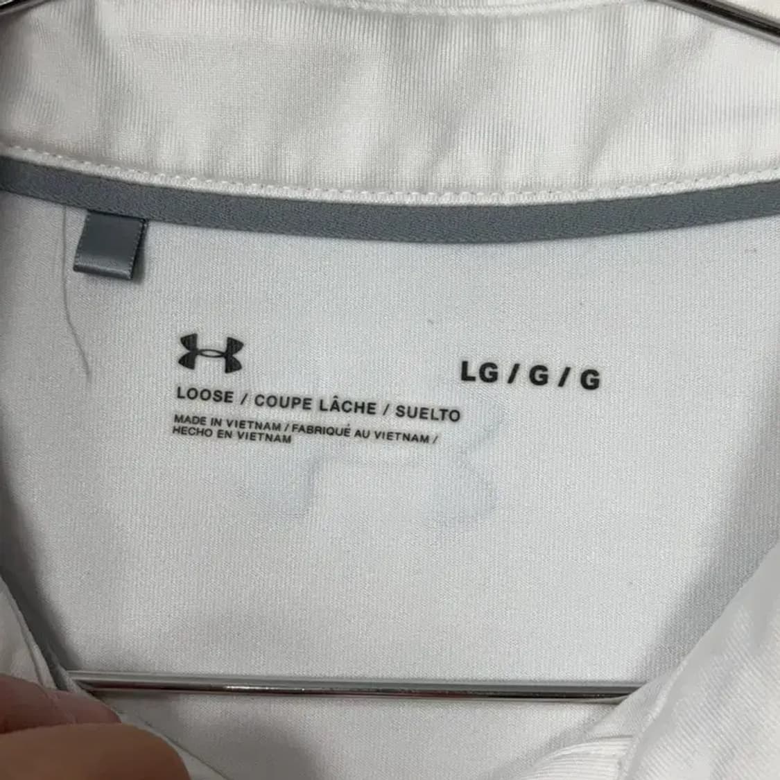 언더아머 로고 기능성 화이트 카라티 L 상품이미지3