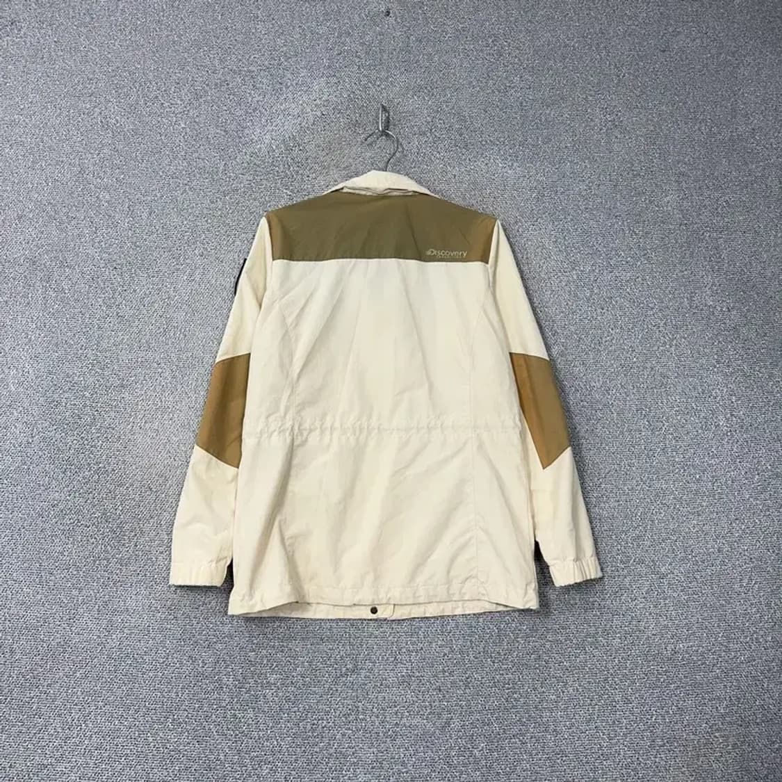 디스커버리 캐주얼 쿼드포켓 바람막이 자켓 100 상품이미지4
