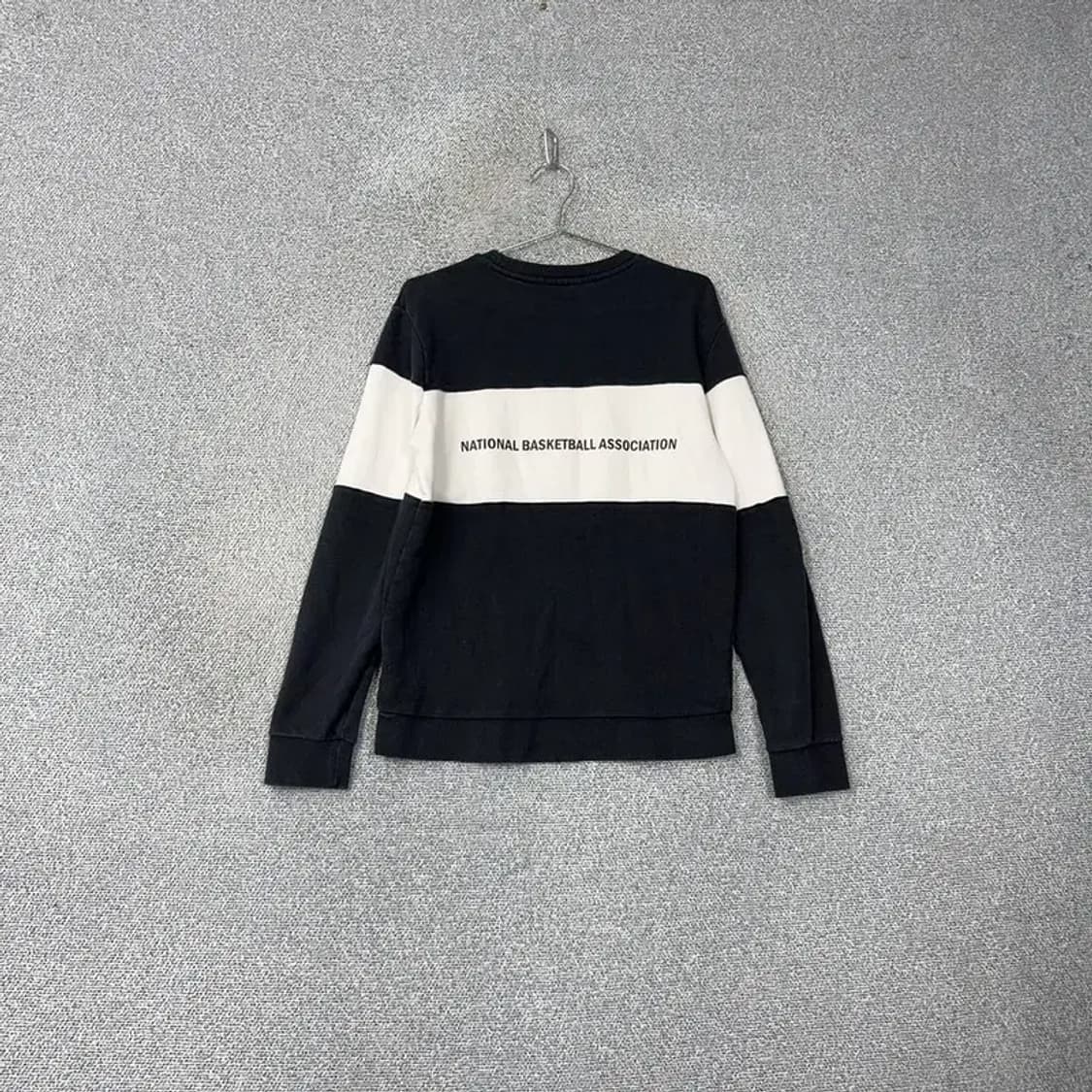 NBA 스펠로고 캐주얼 맨투맨 M 상품이미지2