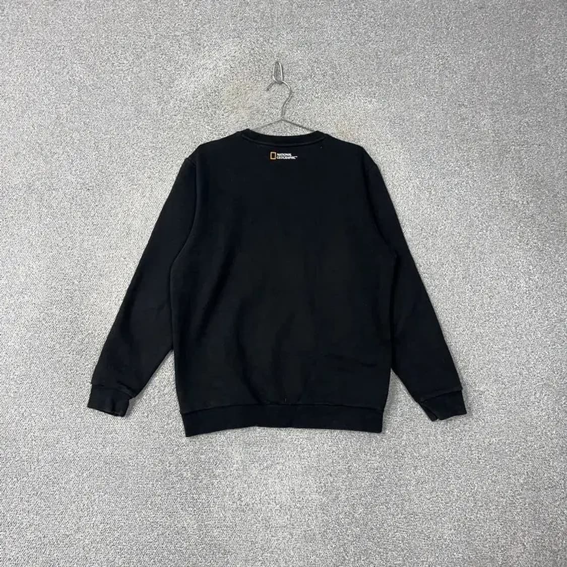 내셔널지오그래픽 블랙 로고 맨투맨 XL 상품이미지2