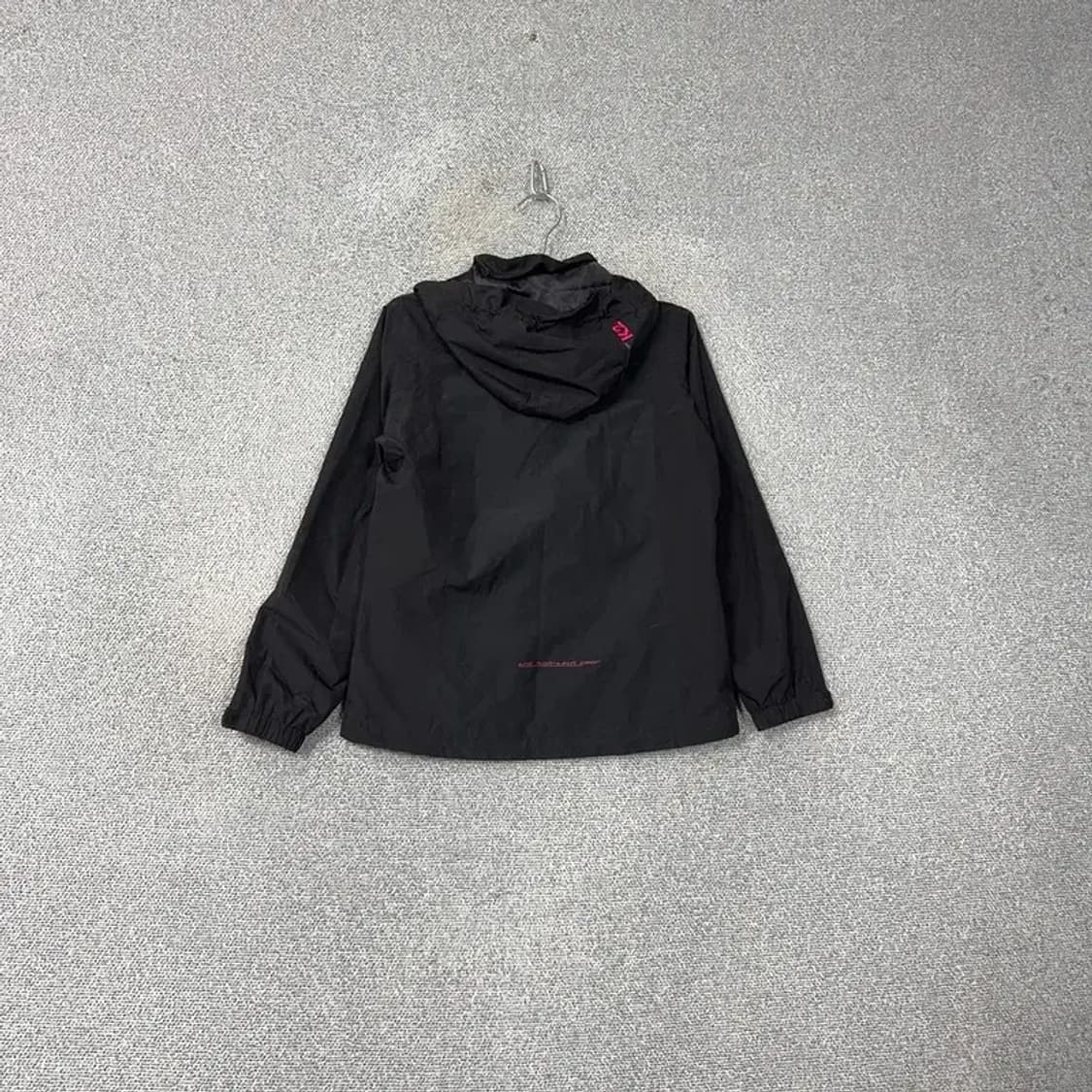 K2 블랙 로고 기능성 바람막이 90 상품이미지2