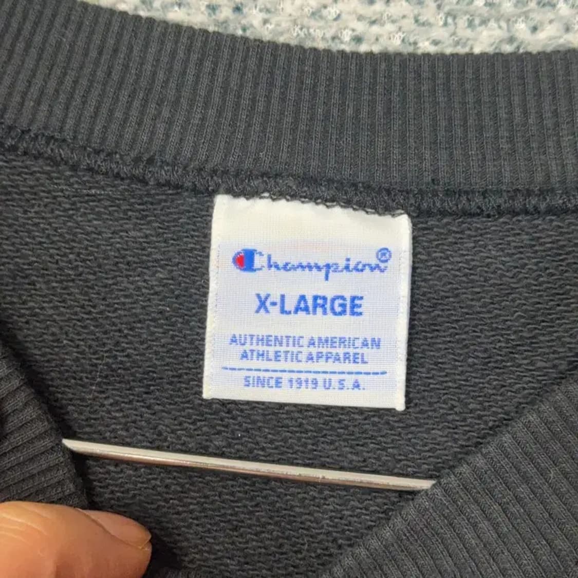 챔피온 프린팅 로고 블랙 맨투맨 XL 상품이미지3