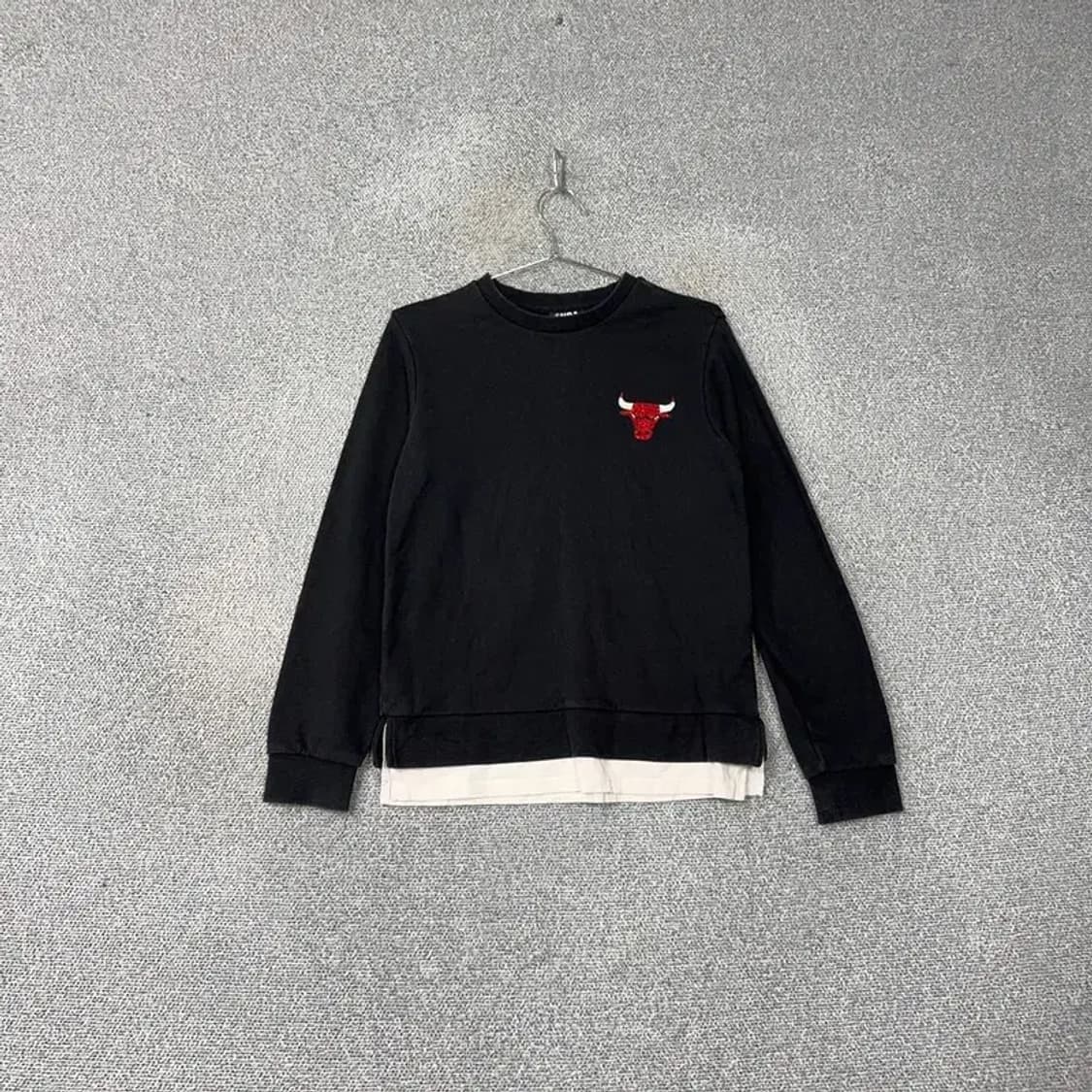 NBA 시카고불스 로고 레이어드 맨투맨 S 상품이미지1