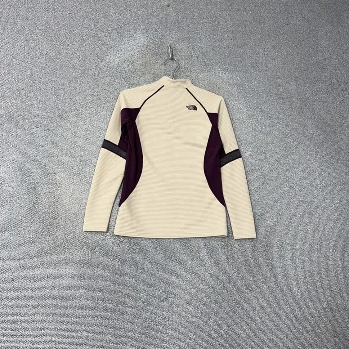 노스페이스 로고 여성 기능성 긴팔티 S 상품이미지2
