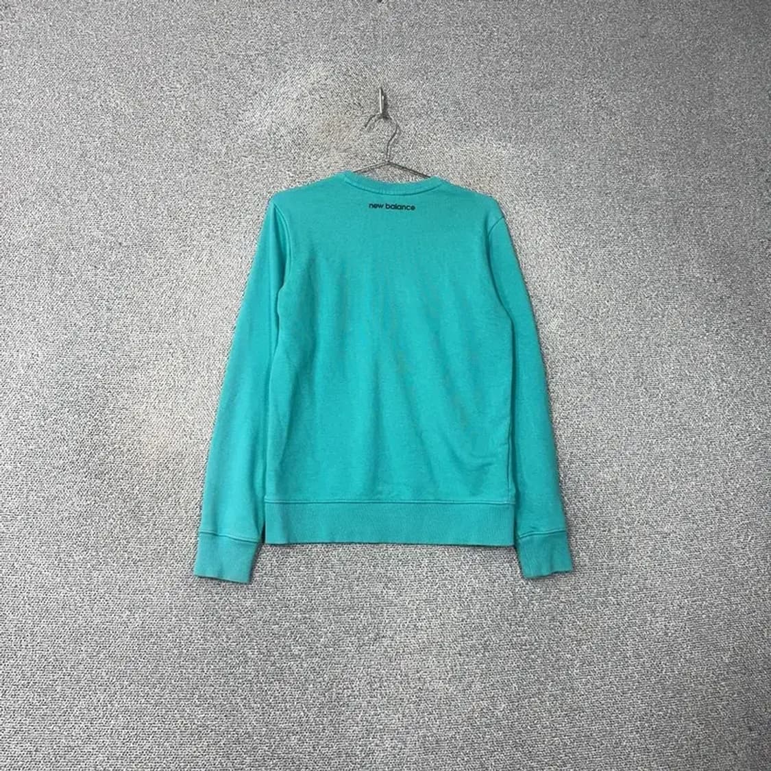 뉴발란스 카모 프린팅 맨투맨 90 상품이미지2