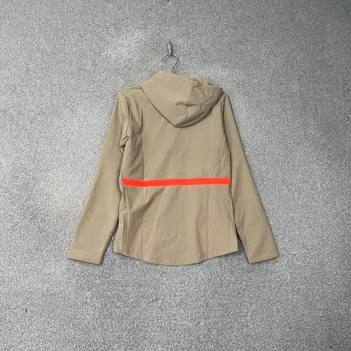 언더아머 베이지 로고 기능성 후드집업 M 상품이미지2