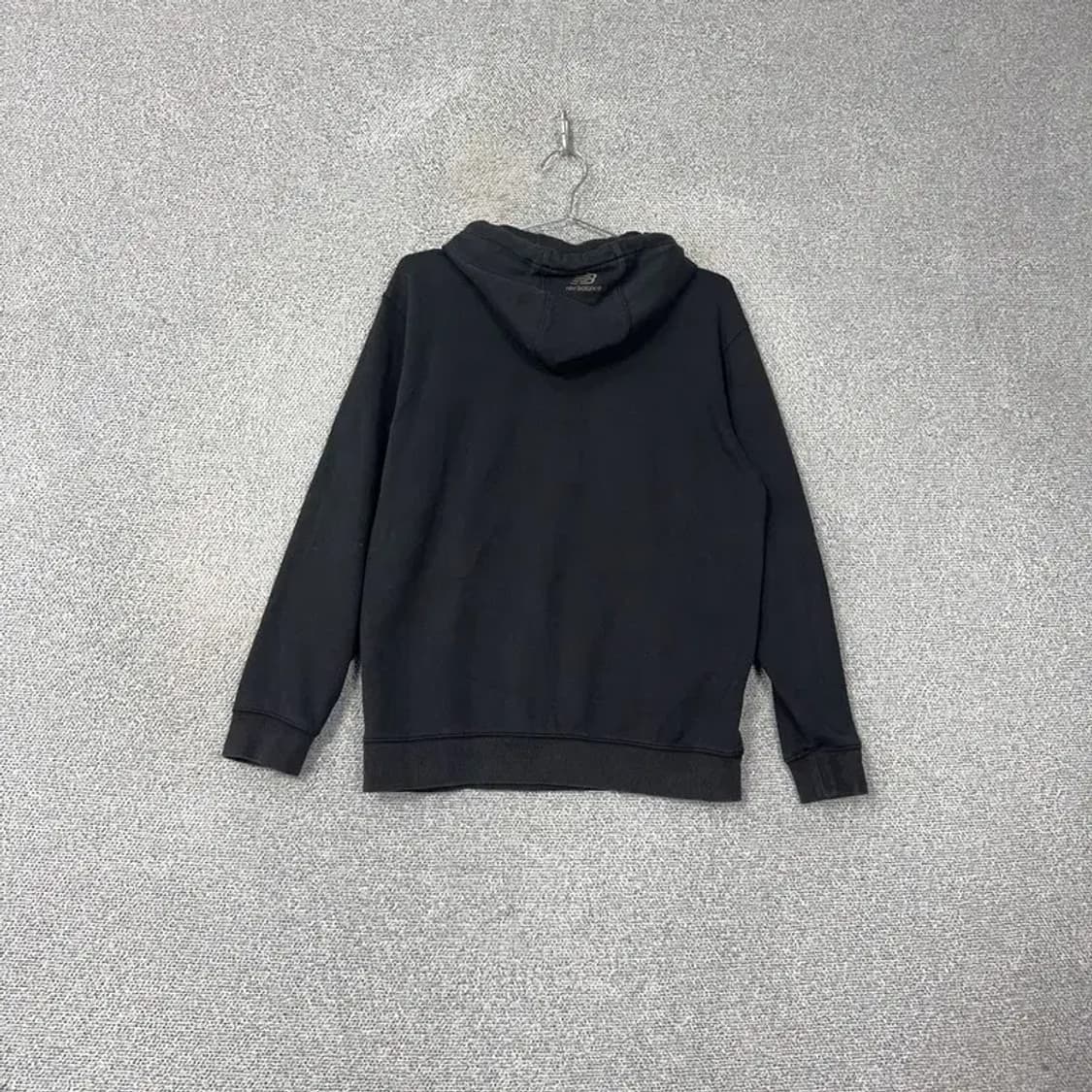뉴발란스 프린팅 로고 블랙 후드티 M 상품이미지2