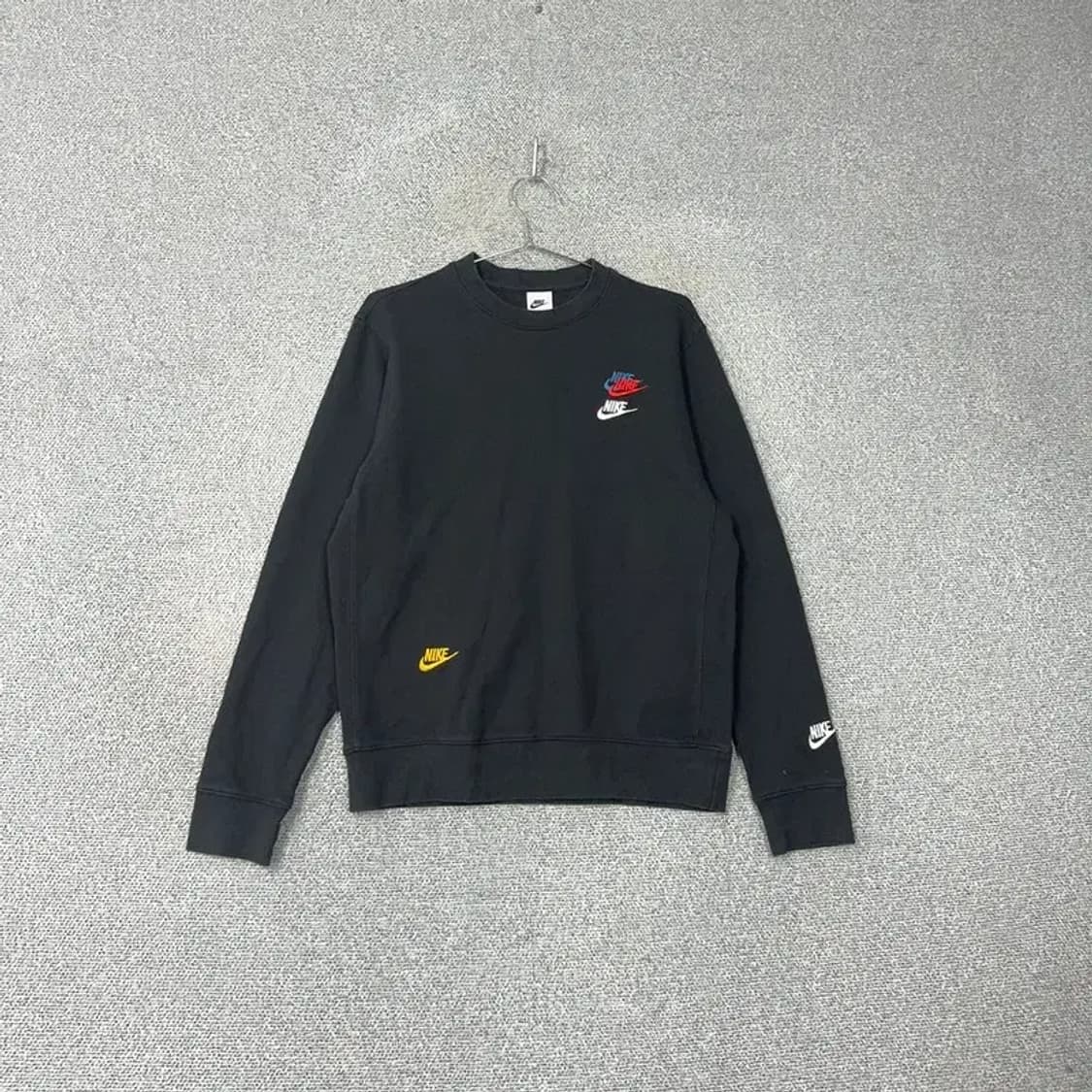 나이키 멀티 스우시 로고 블랙 맨투맨 L 상품이미지1