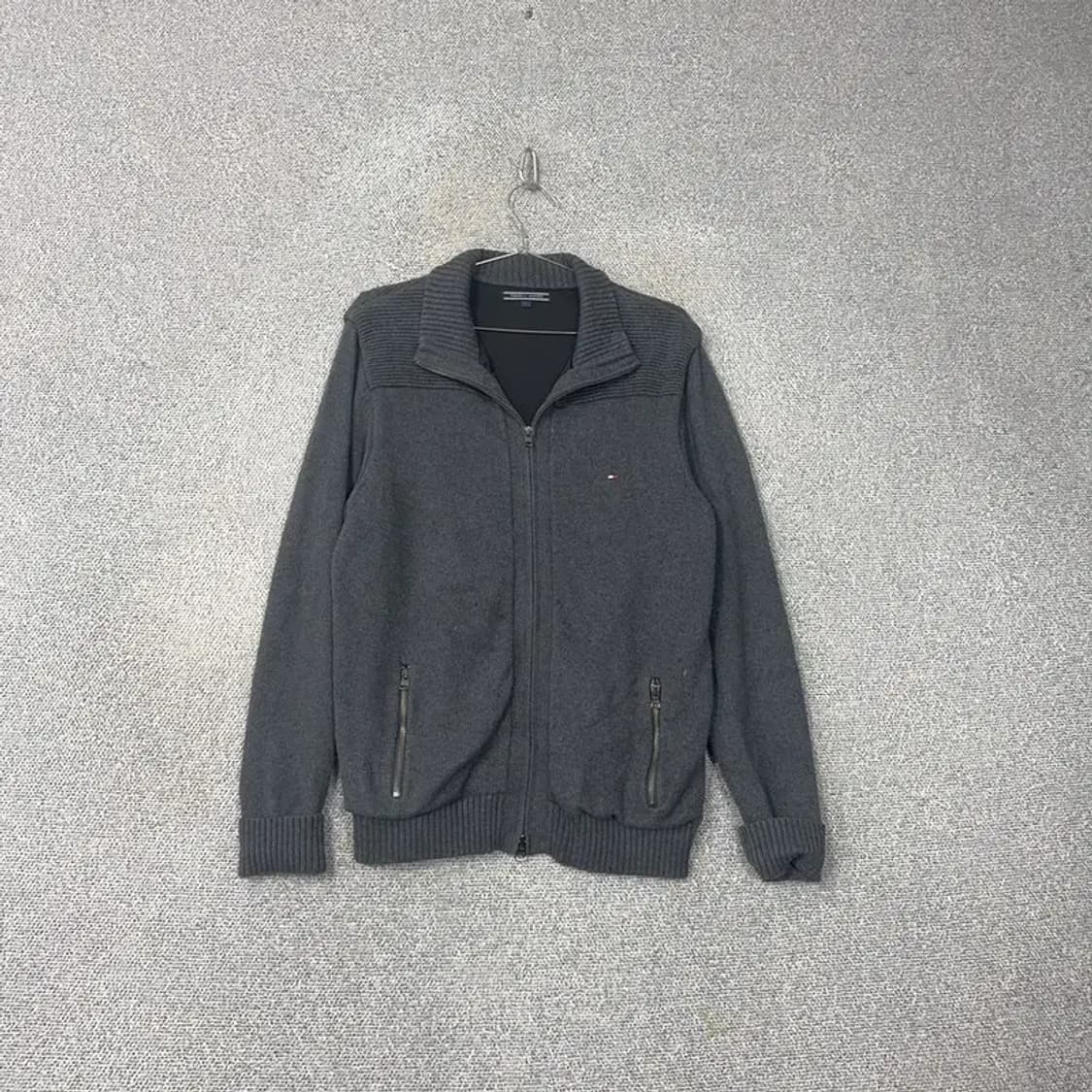 타미힐피거 차콜 캐주얼 집업 니트 L 상품이미지1