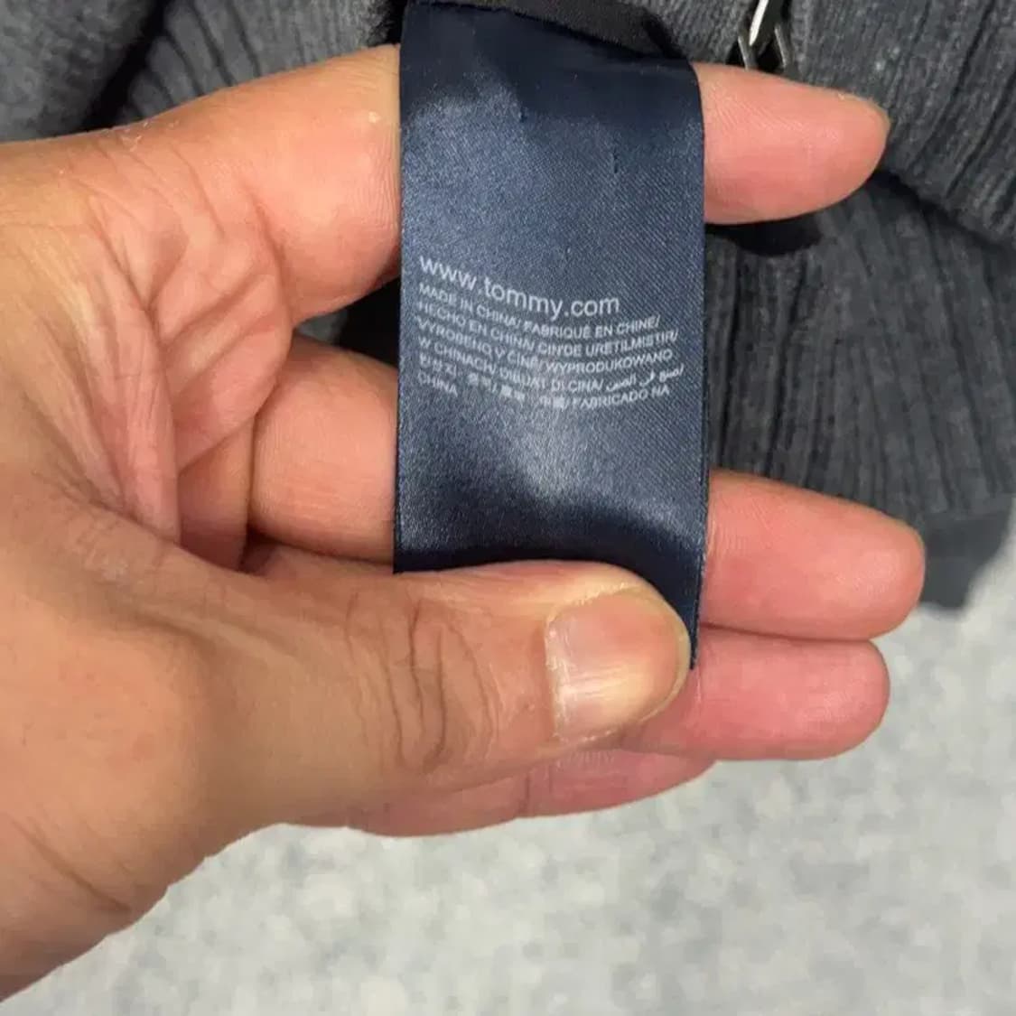 타미힐피거 차콜 캐주얼 집업 니트 L 상품이미지4