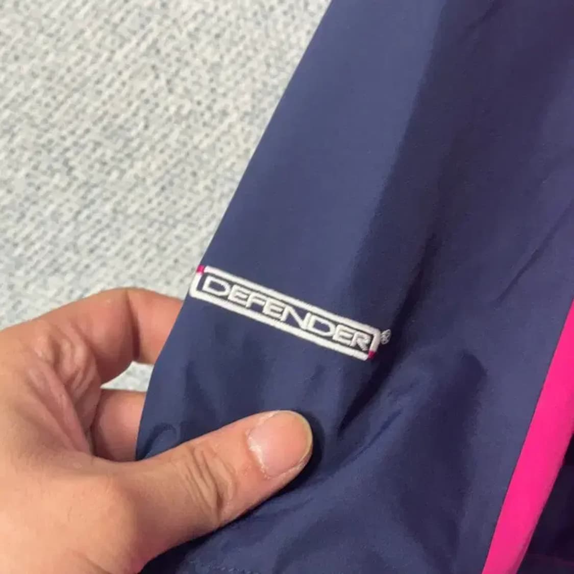 아이더 여성 디펜더 핑크 바람막이 S 상품이미지3