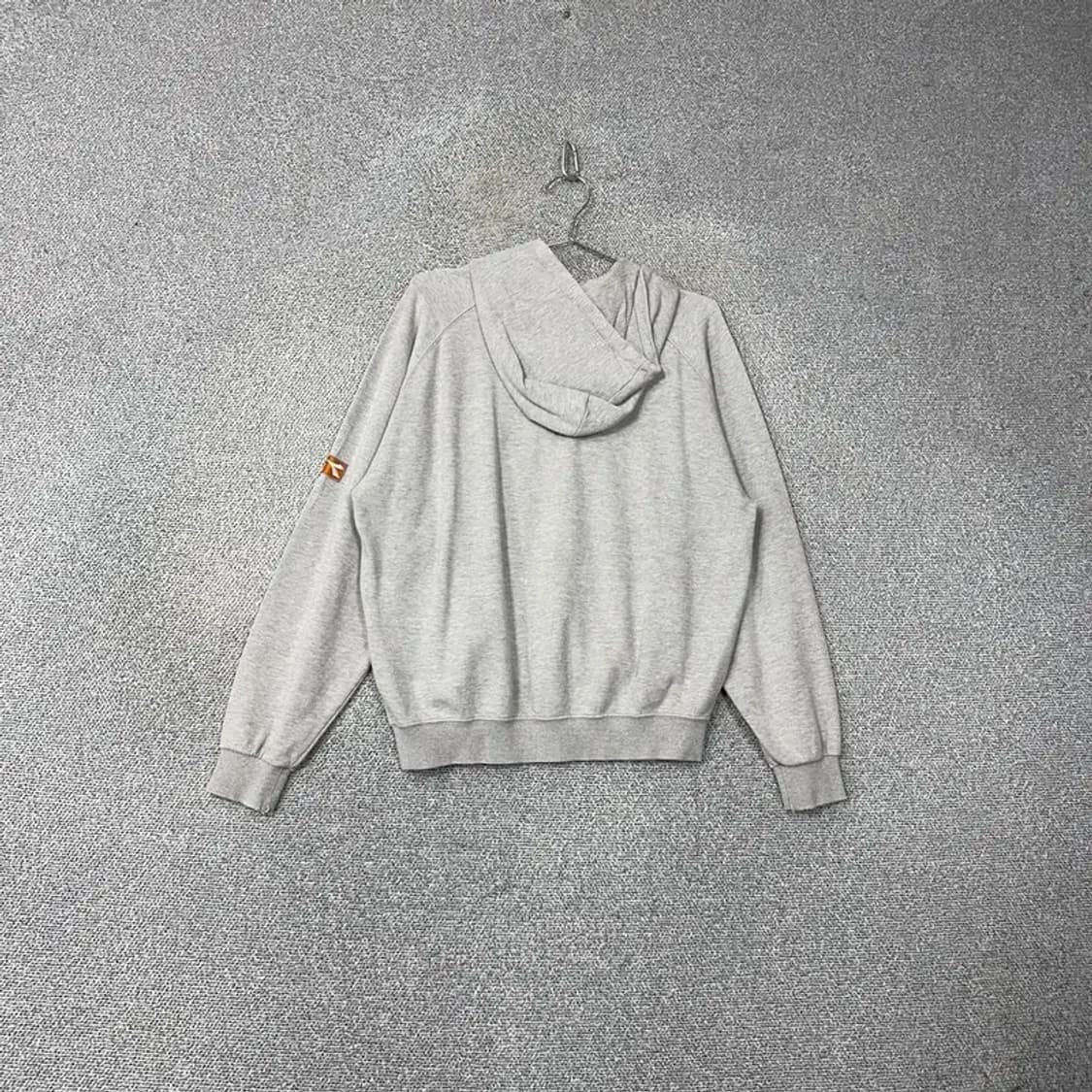 디아도라 프린팅 그레이 후드티 100 상품이미지2