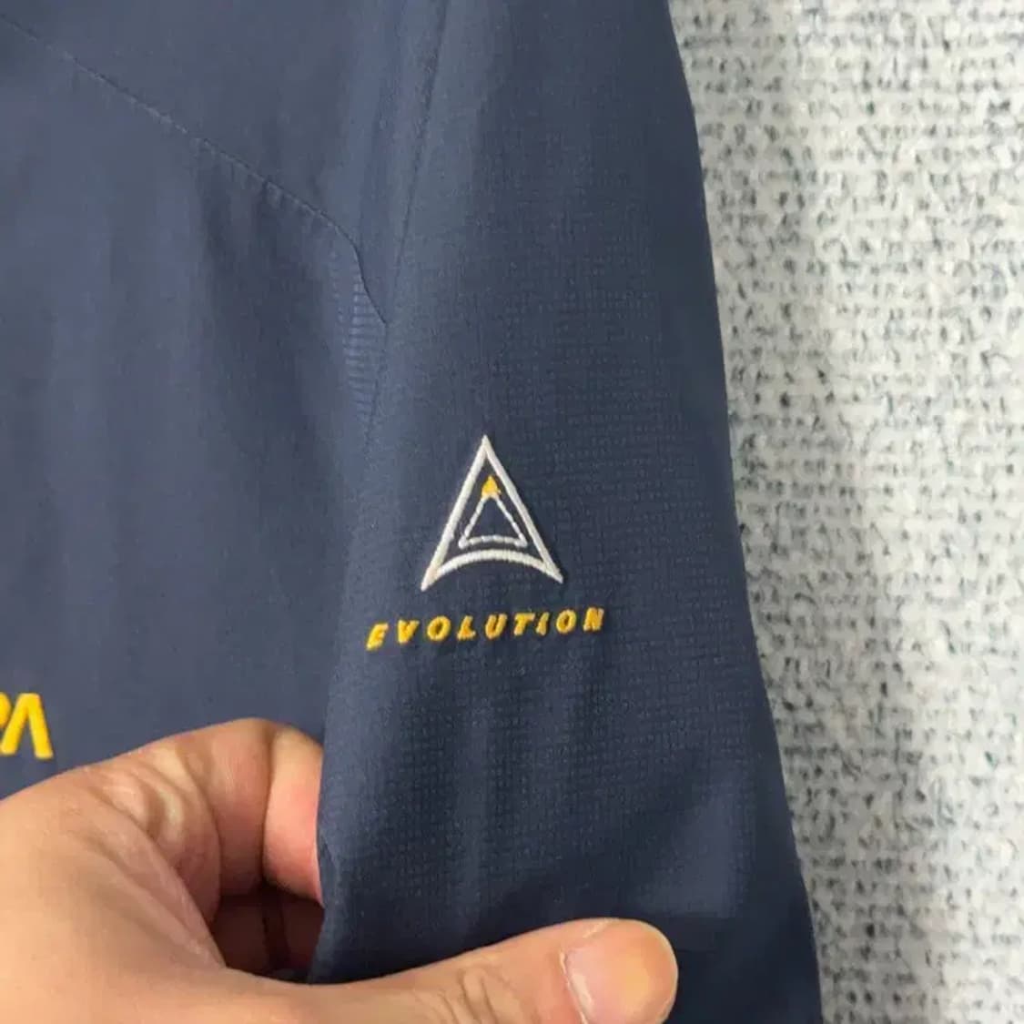 네파 에볼루션 네이비 바람막이 95 상품이미지3