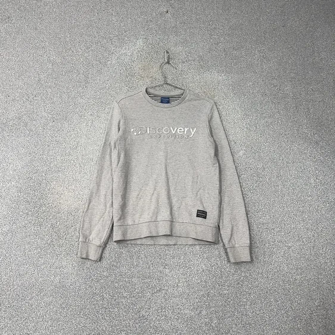 디스커버리 로고 그레이 맨투맨 90 상품이미지1