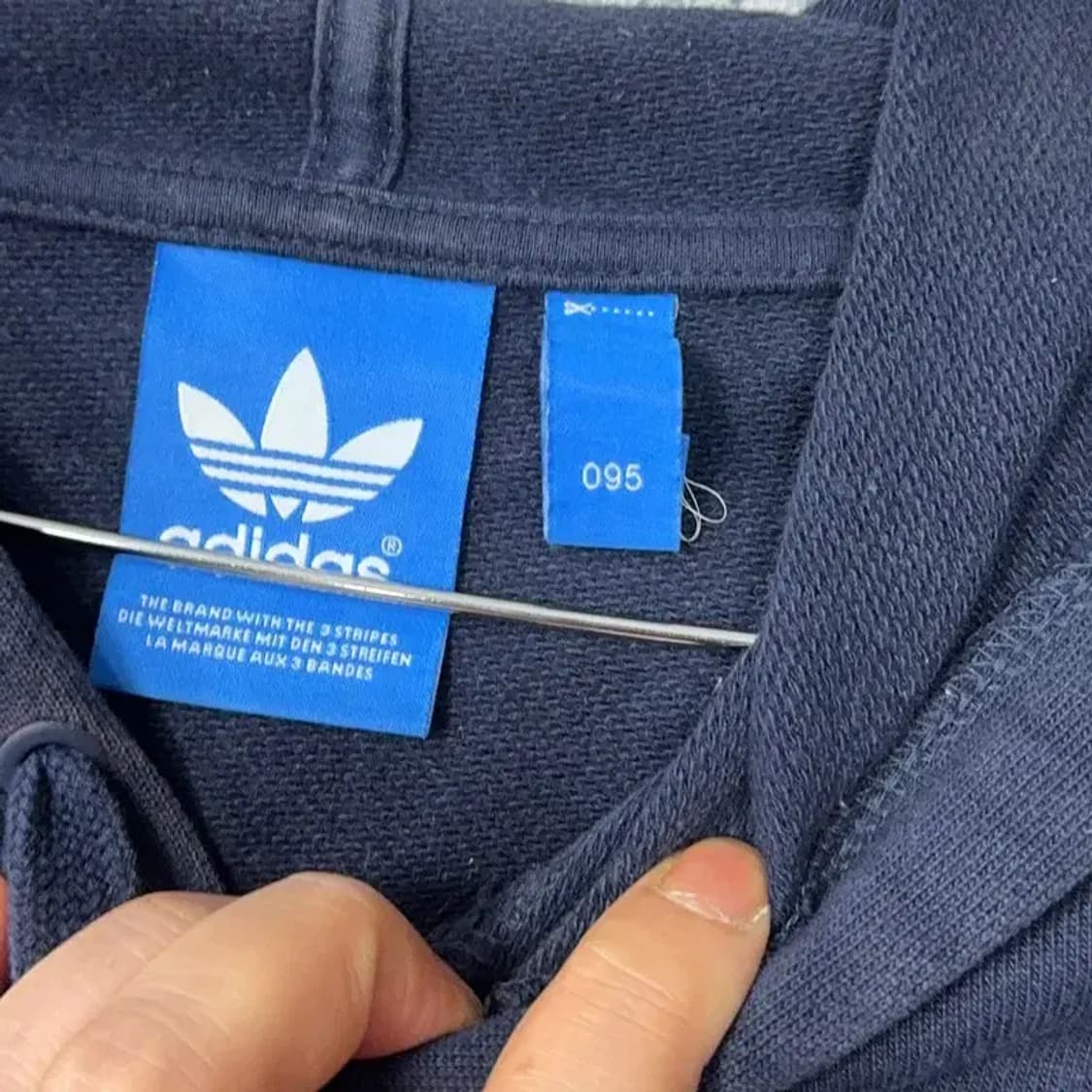 아디다스 프린팅 로고 네이비 후드티 M 상품이미지3