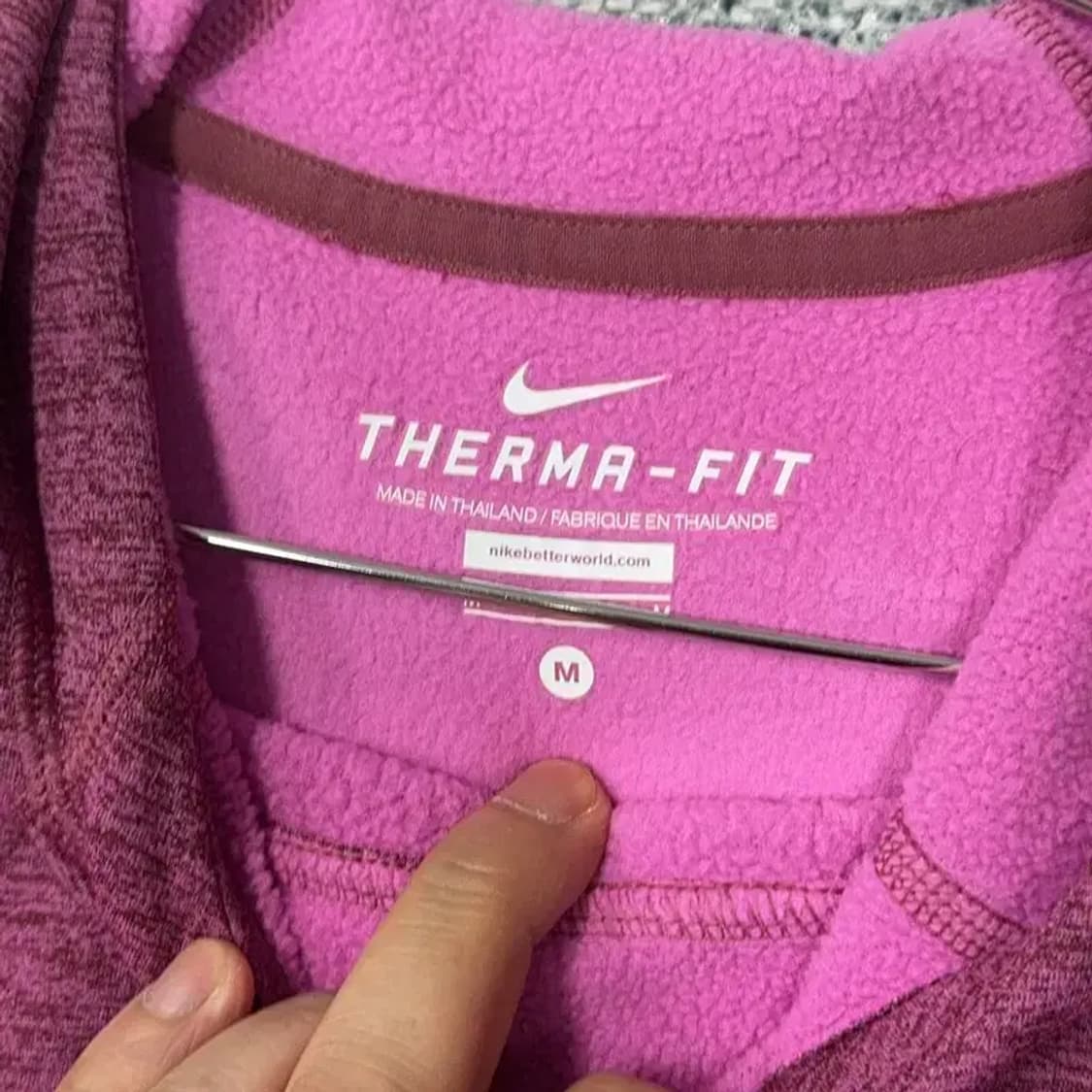 나이키 써마핏 여성 빈티지 프린팅 기능성 후드티 M 상품이미지3