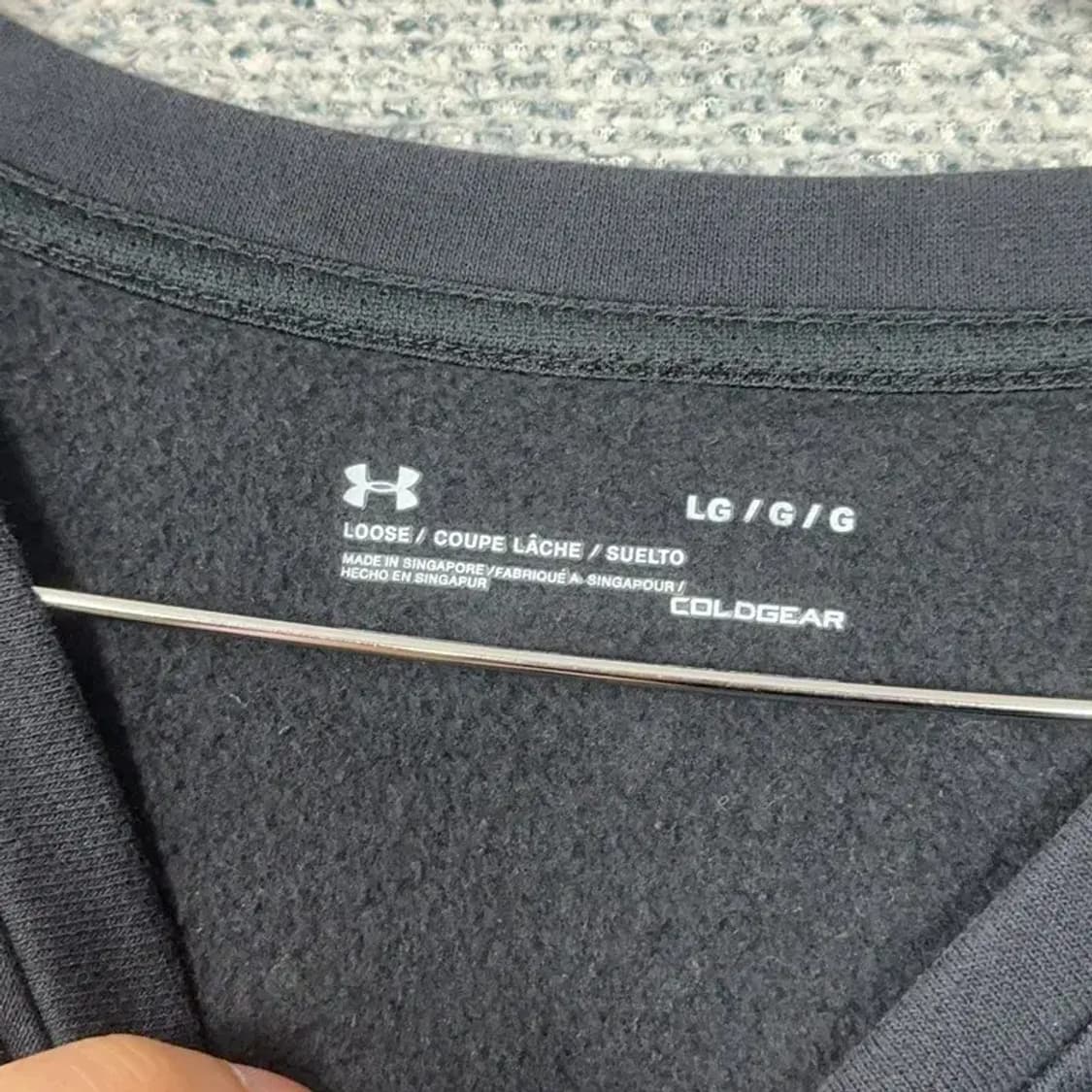 언더아머 블랙 센터 로고 남성 맨투맨 L 상품이미지3