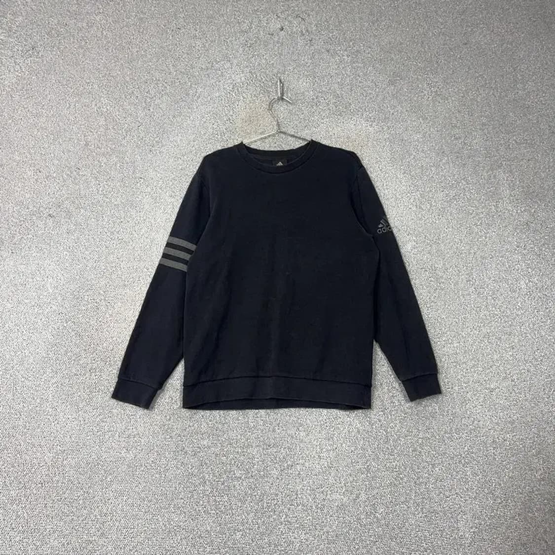 아디다스 블랙 삼선 완장 맨투맨 100 상품이미지1