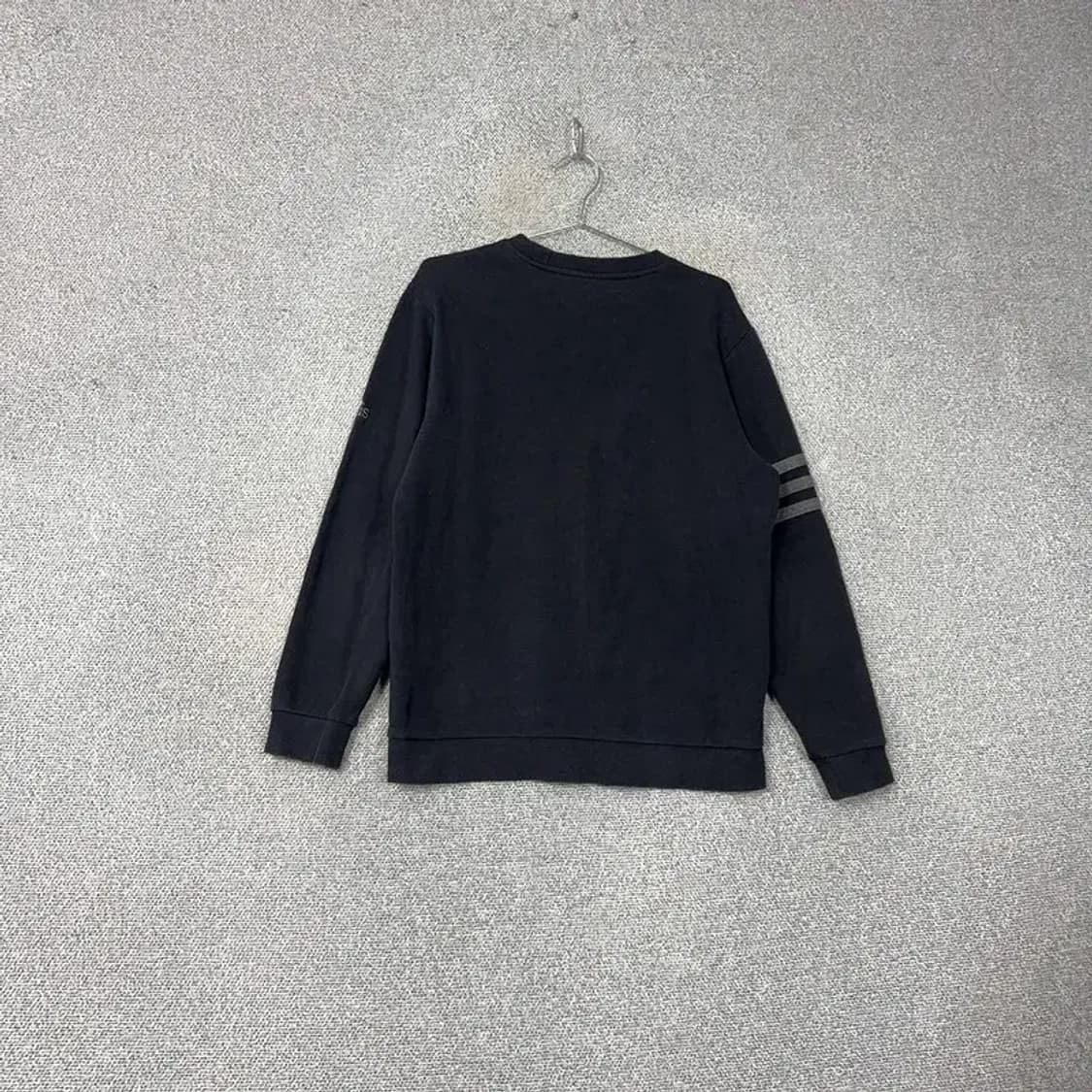 아디다스 블랙 삼선 완장 맨투맨 100 상품이미지2