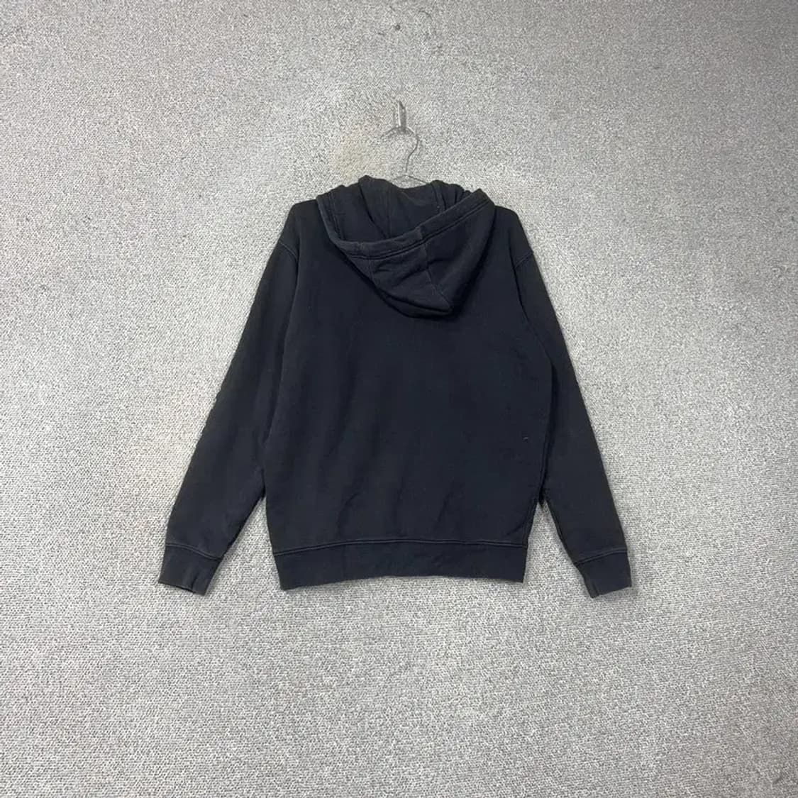 뉴발란스 로고 블랙 후드집업 95 상품이미지2