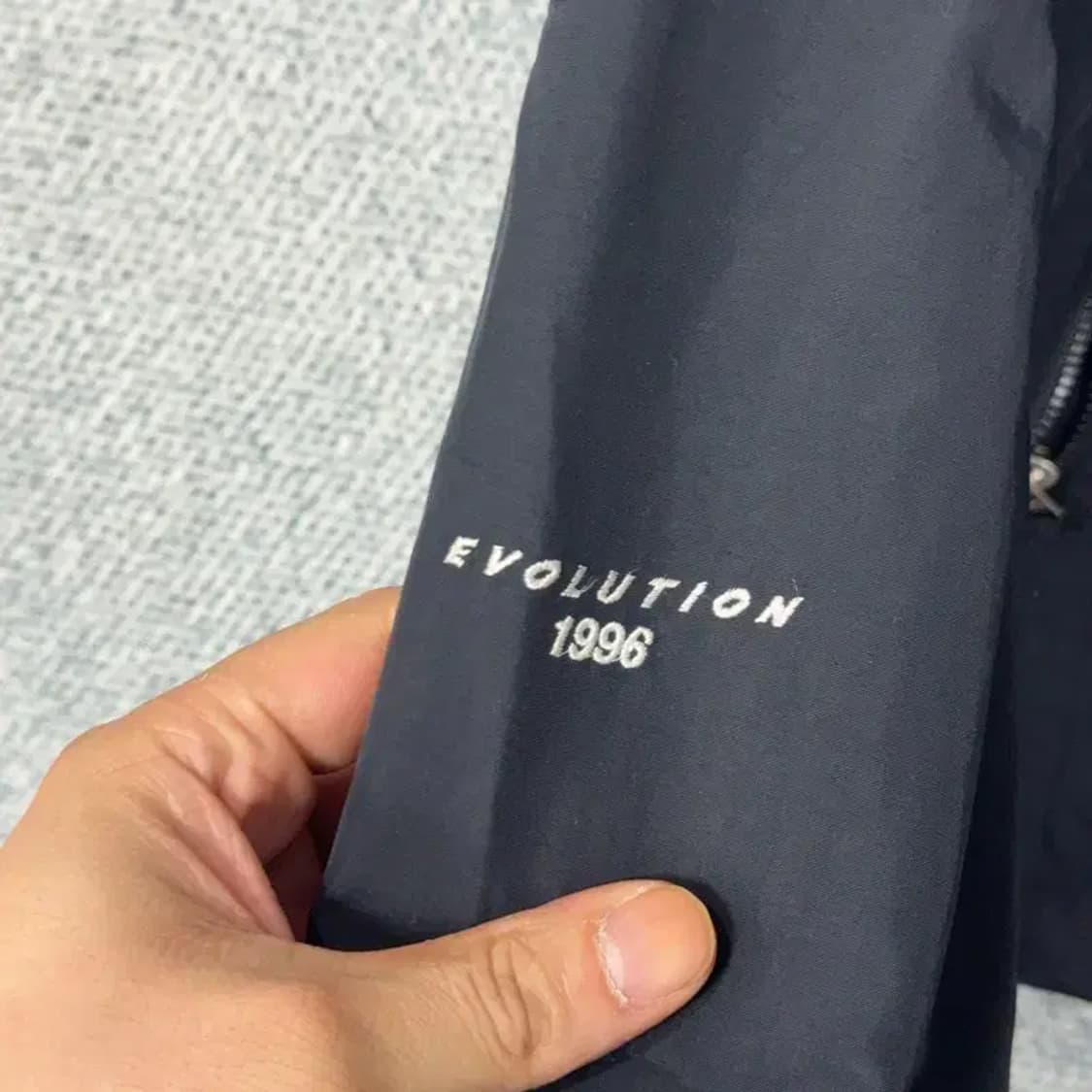 네파 여성 에볼루션 등산 블랙 바람막이 90 상품이미지3