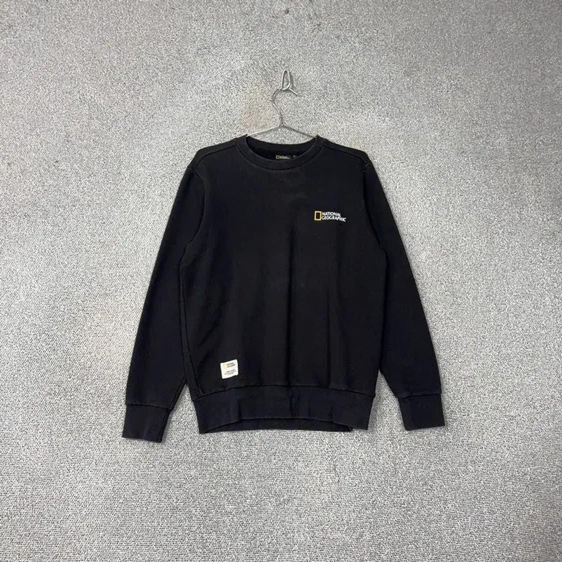 내셔널지오그래픽 로고 블랙 맨투맨 M 상품이미지1